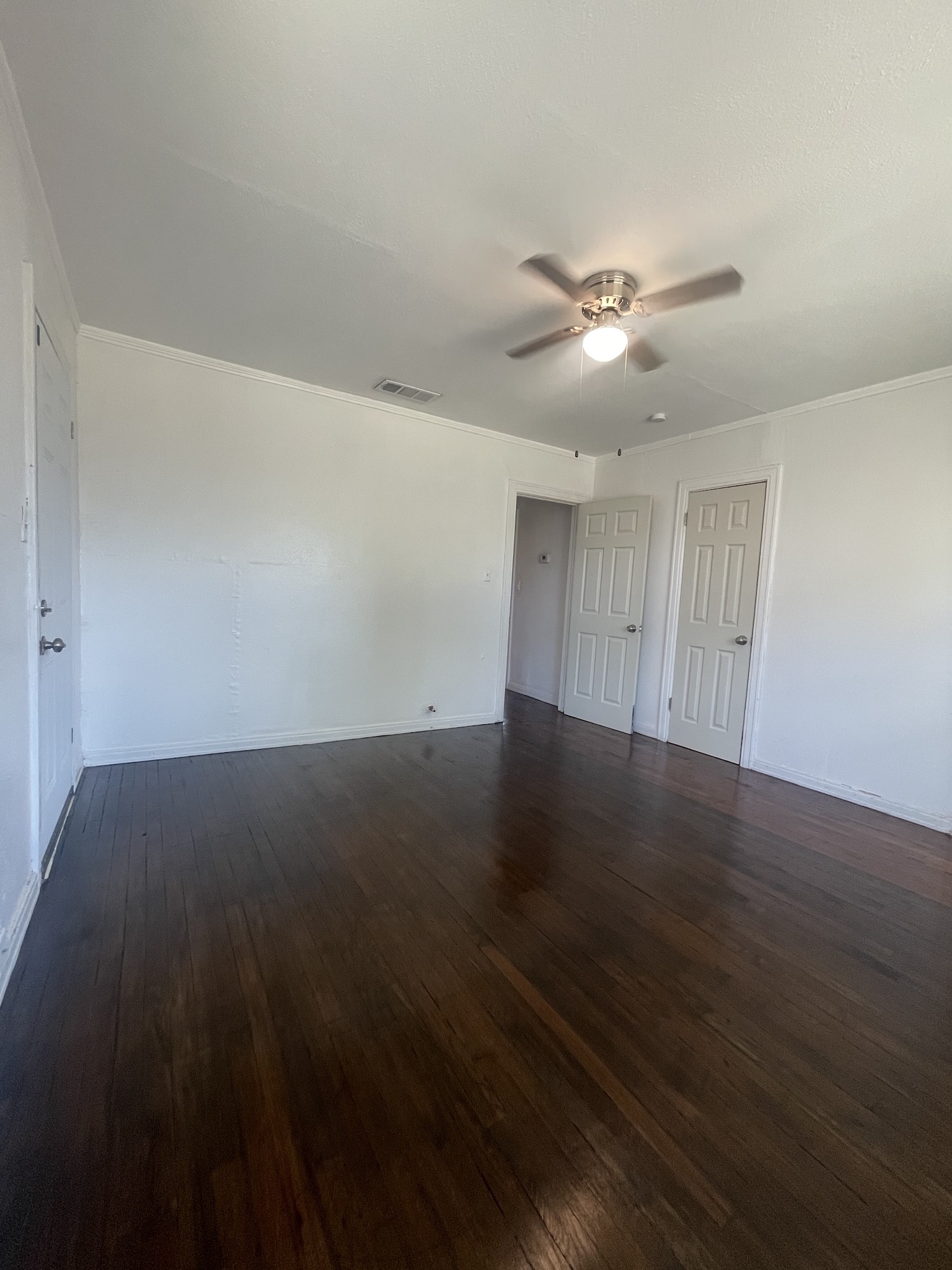 3819 Roseland Avenue