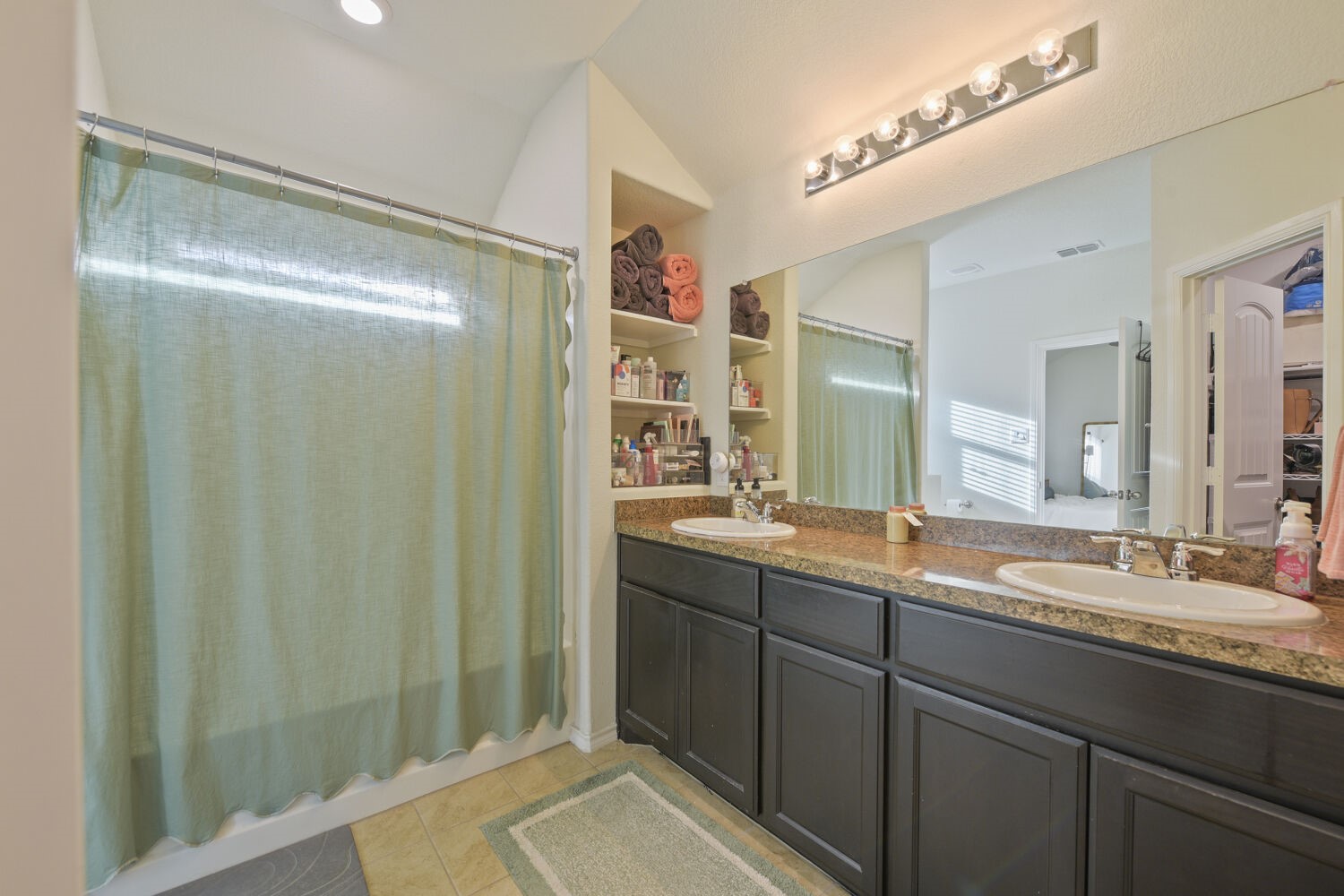 600 Stanmire Lake Trail