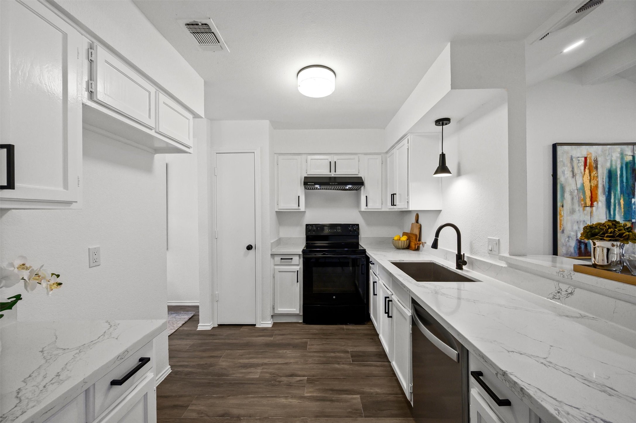 2407 Cranberry Lane