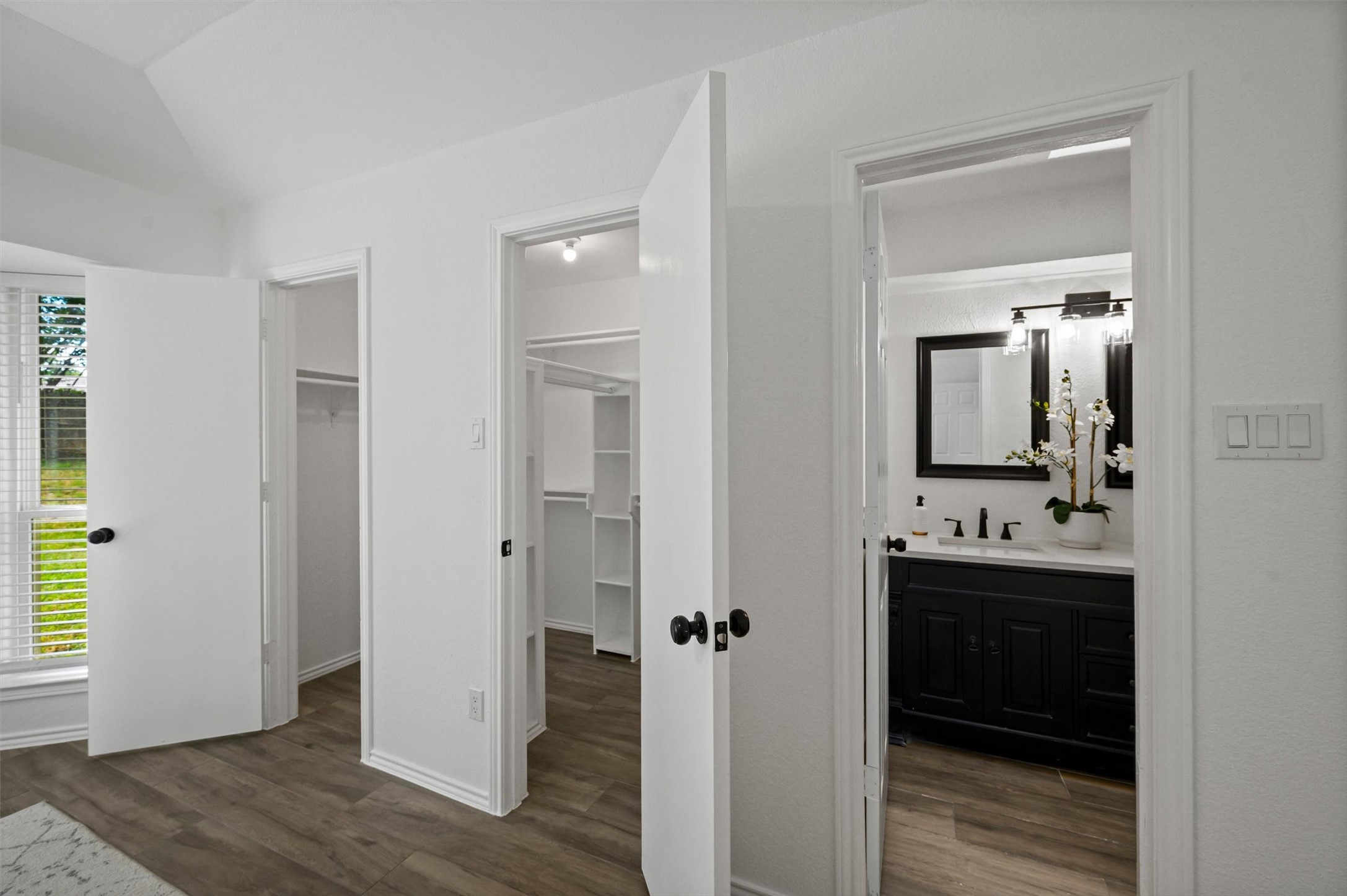 2407 Cranberry Lane