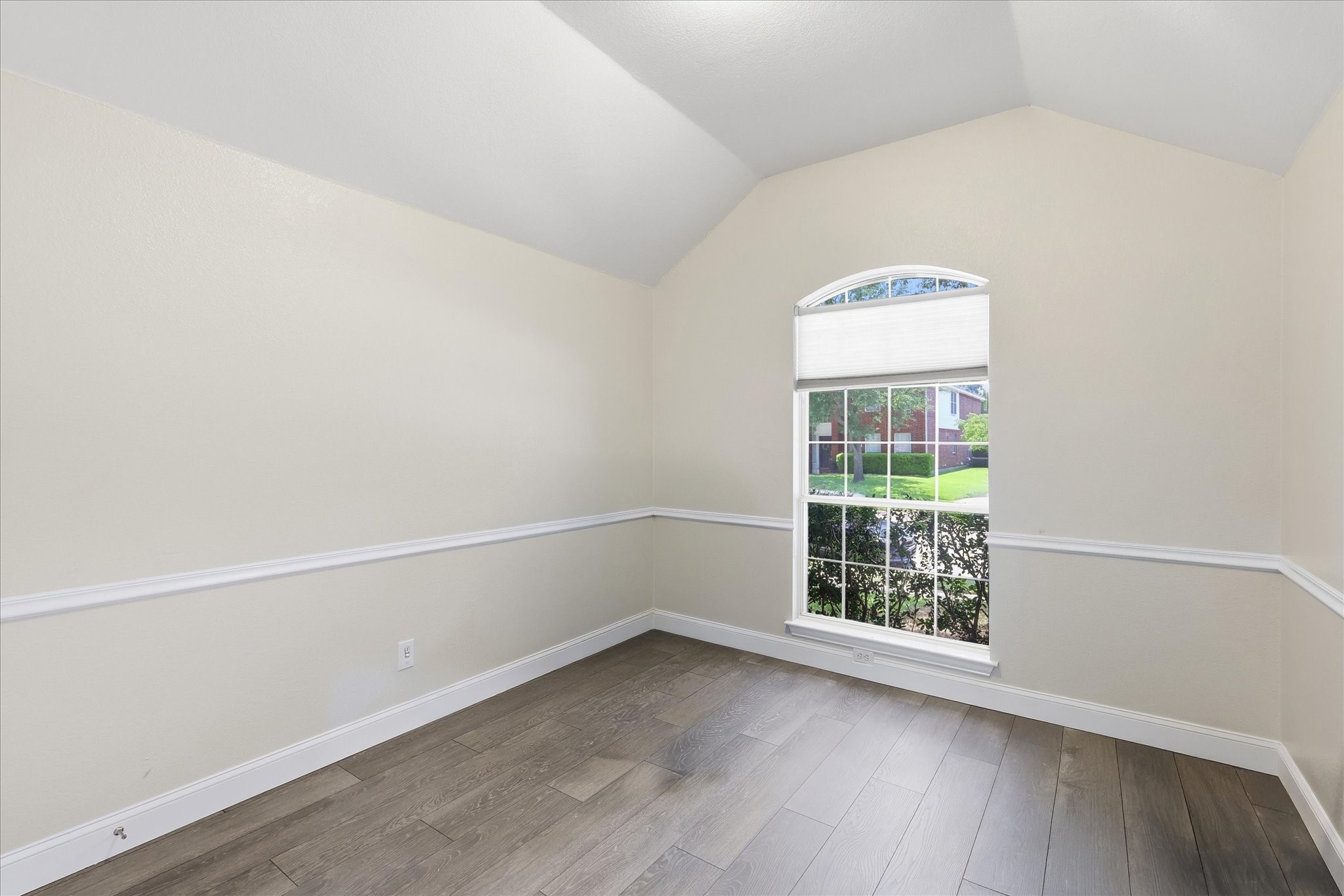 3704 Cottonwood Springs Drive