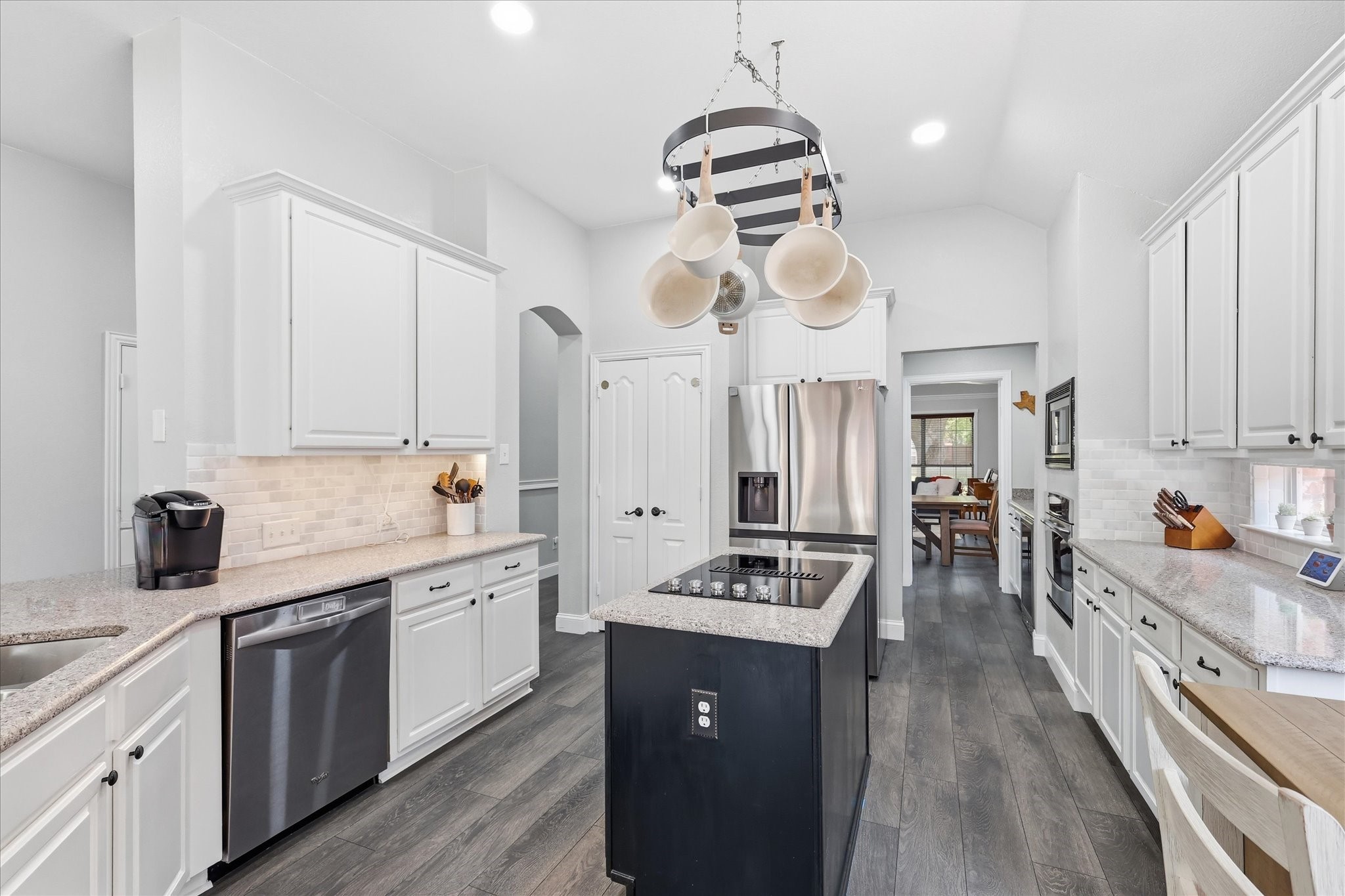 3704 Cottonwood Springs Drive