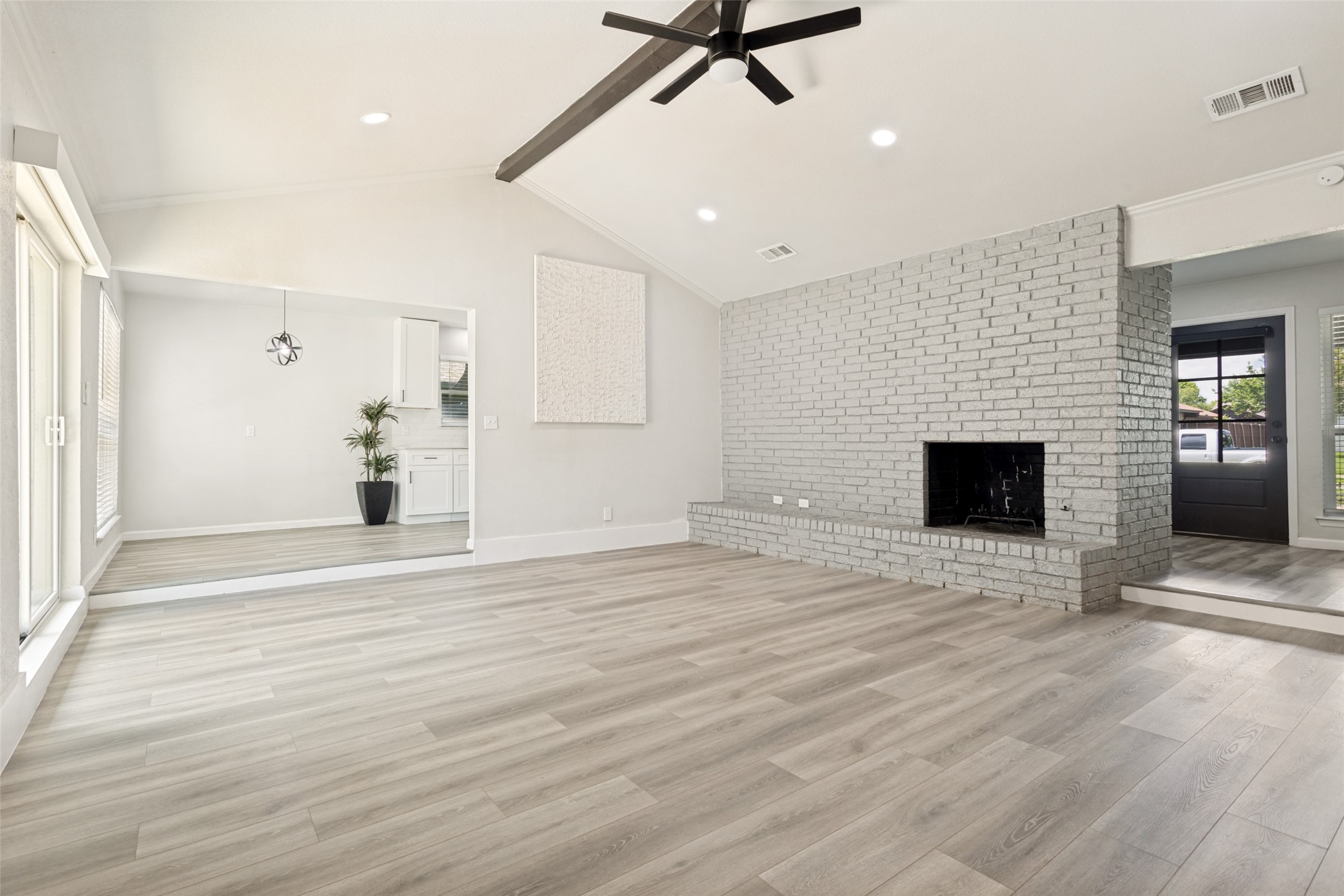7114 Timberline Drive