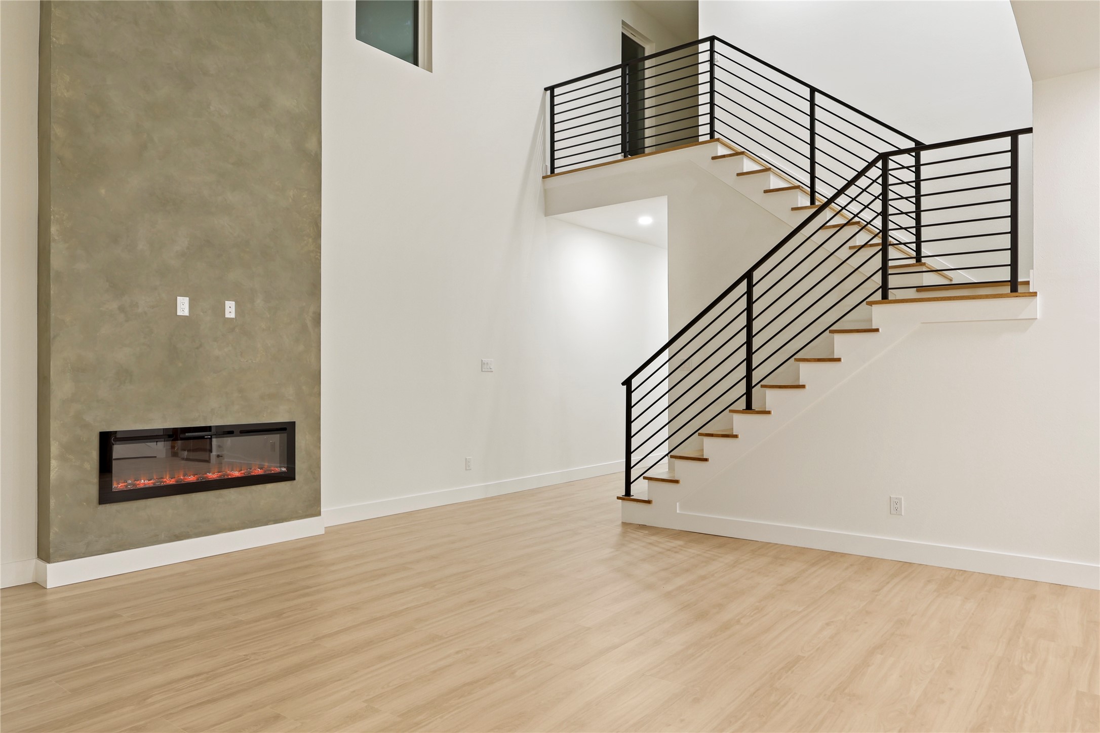 326 Avenue F
