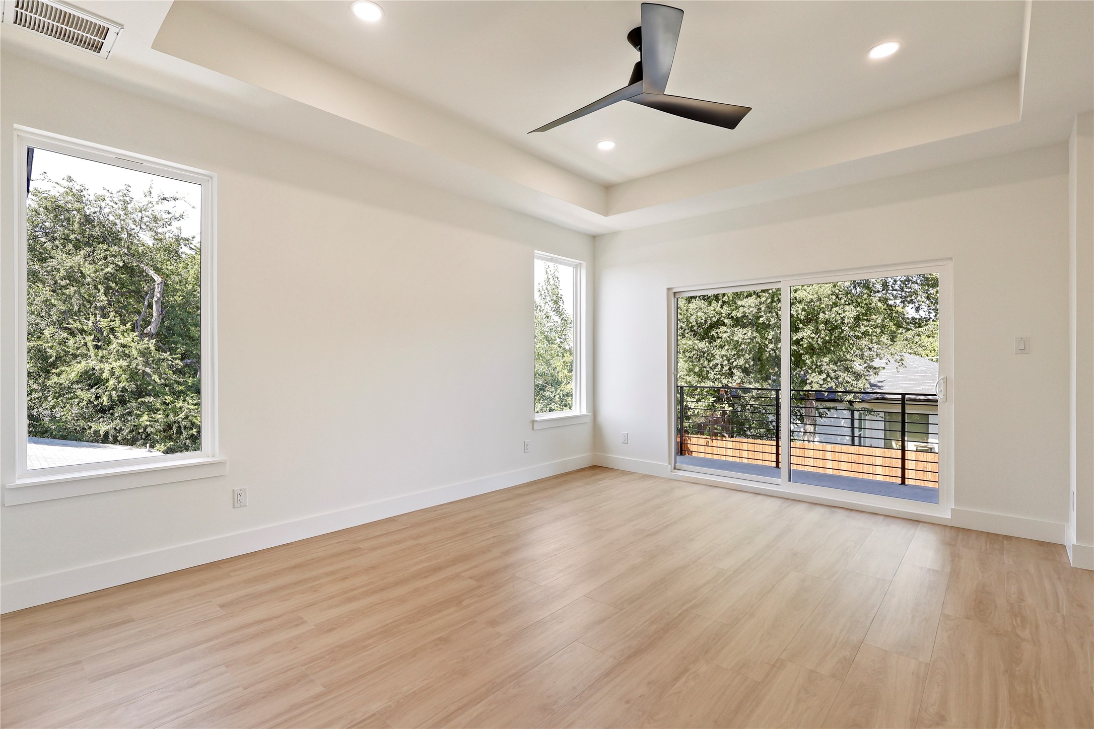 326 Avenue F