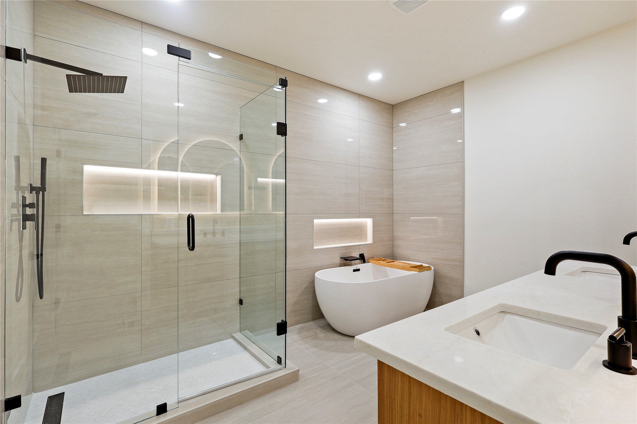 326 Avenue F