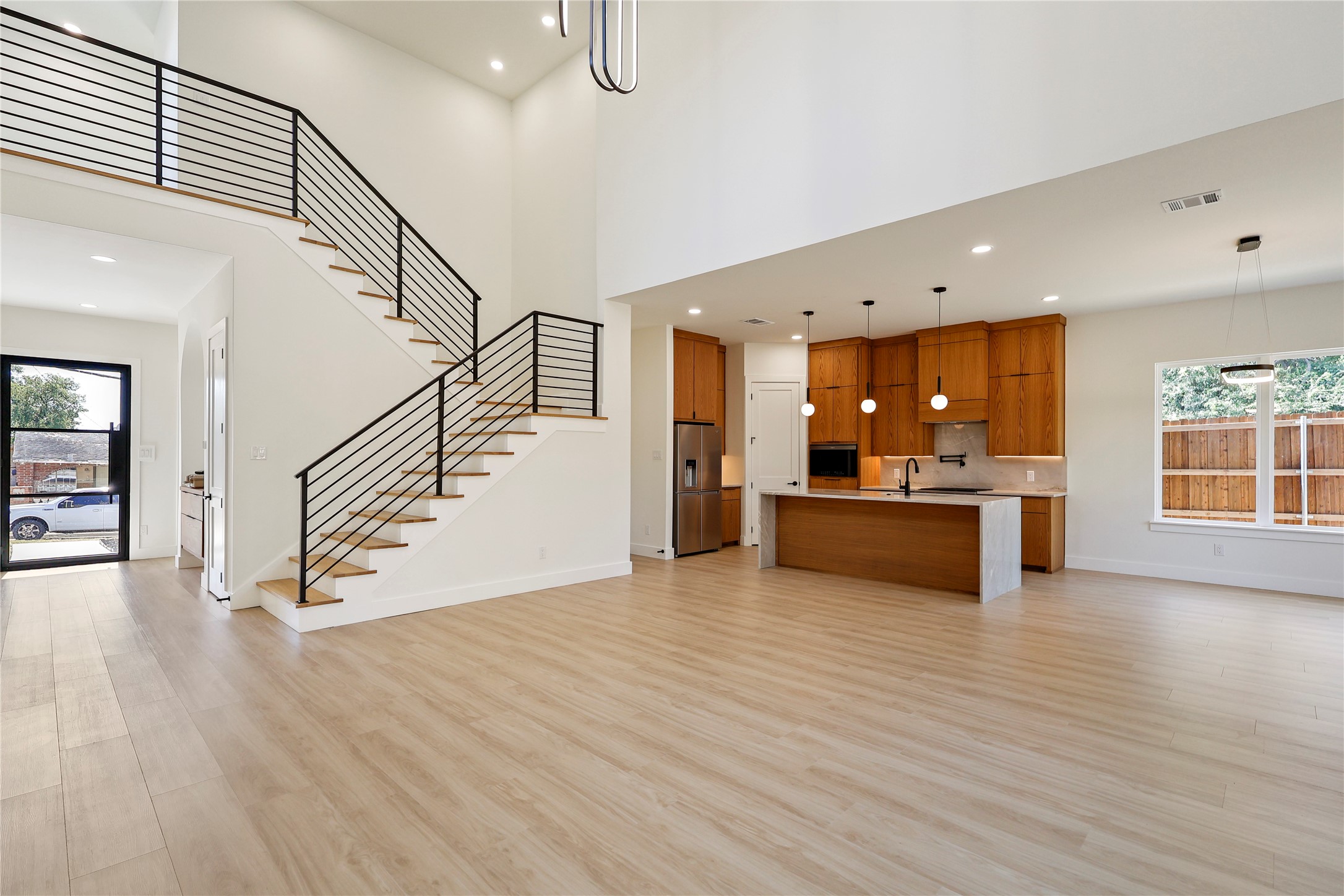 326 Avenue F