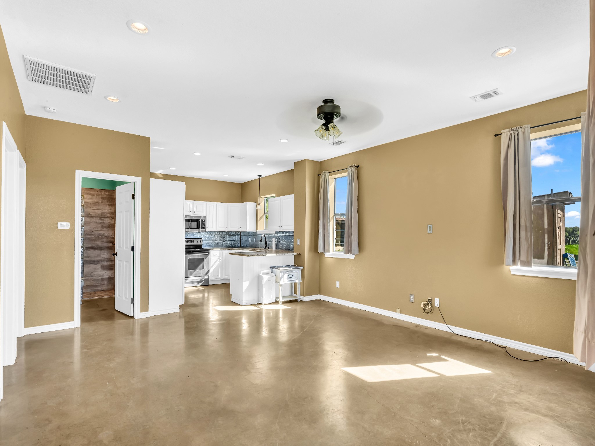 4507 County Road 2690