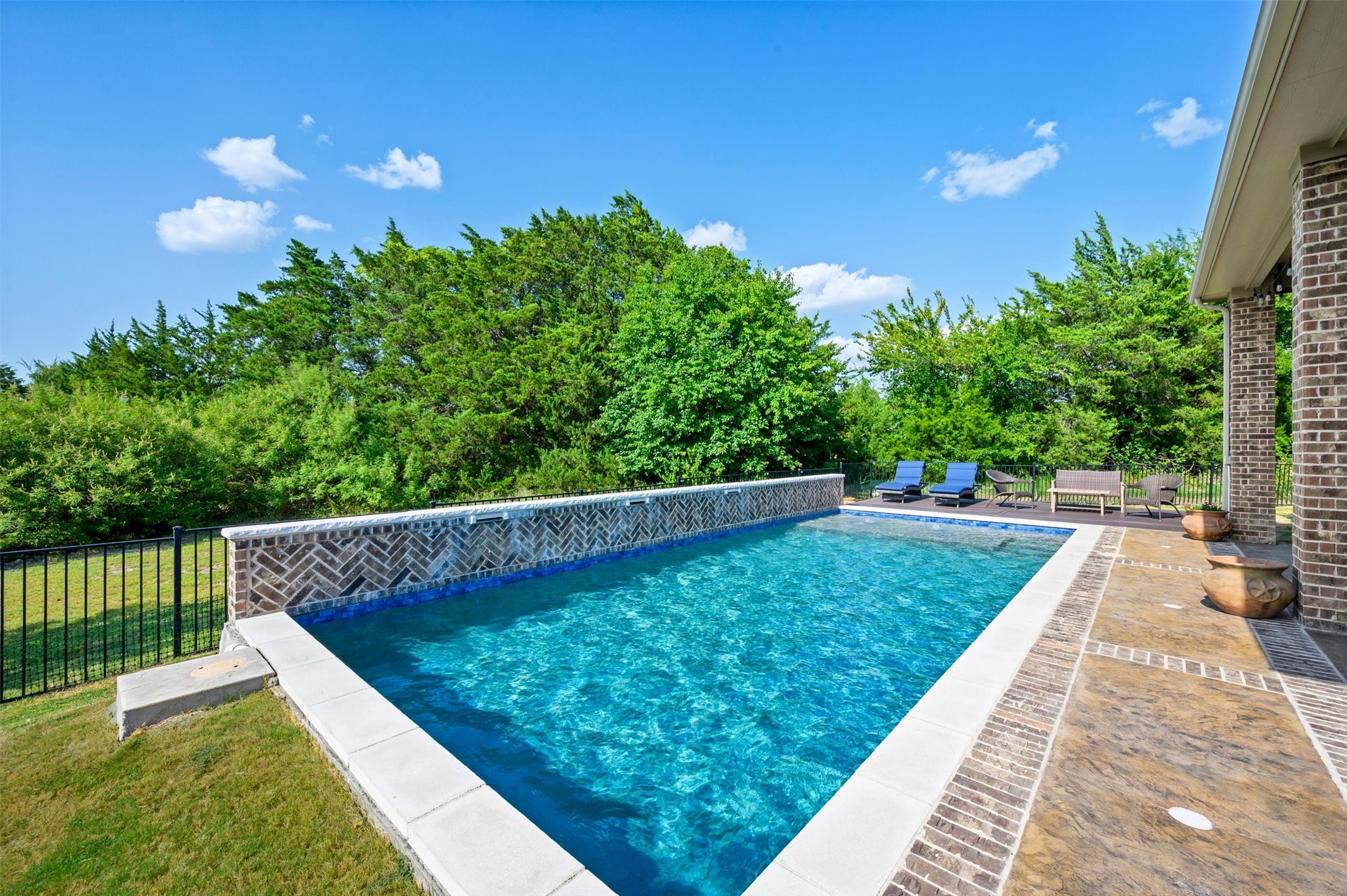 2815 Abundant Court