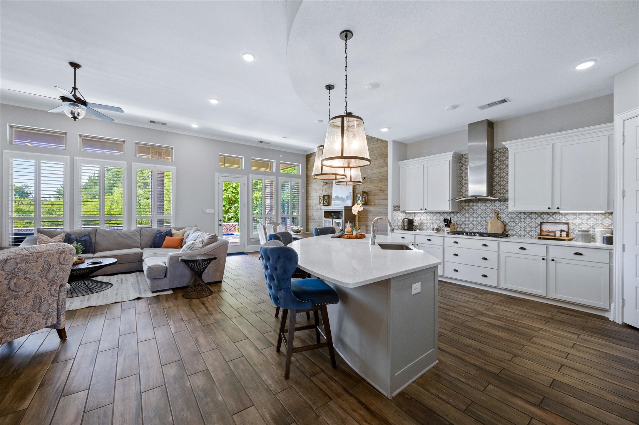 2815 Abundant Court