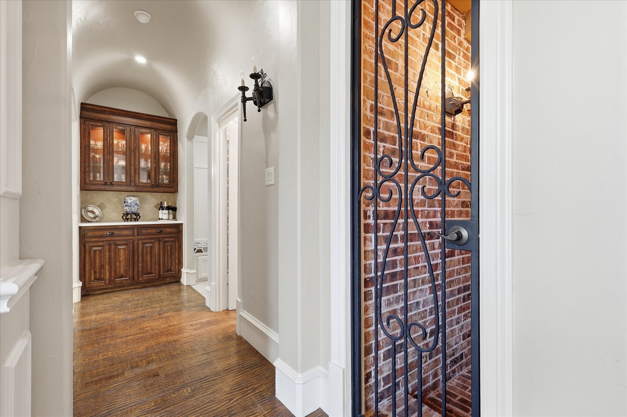 4579 Princess Caroline Court