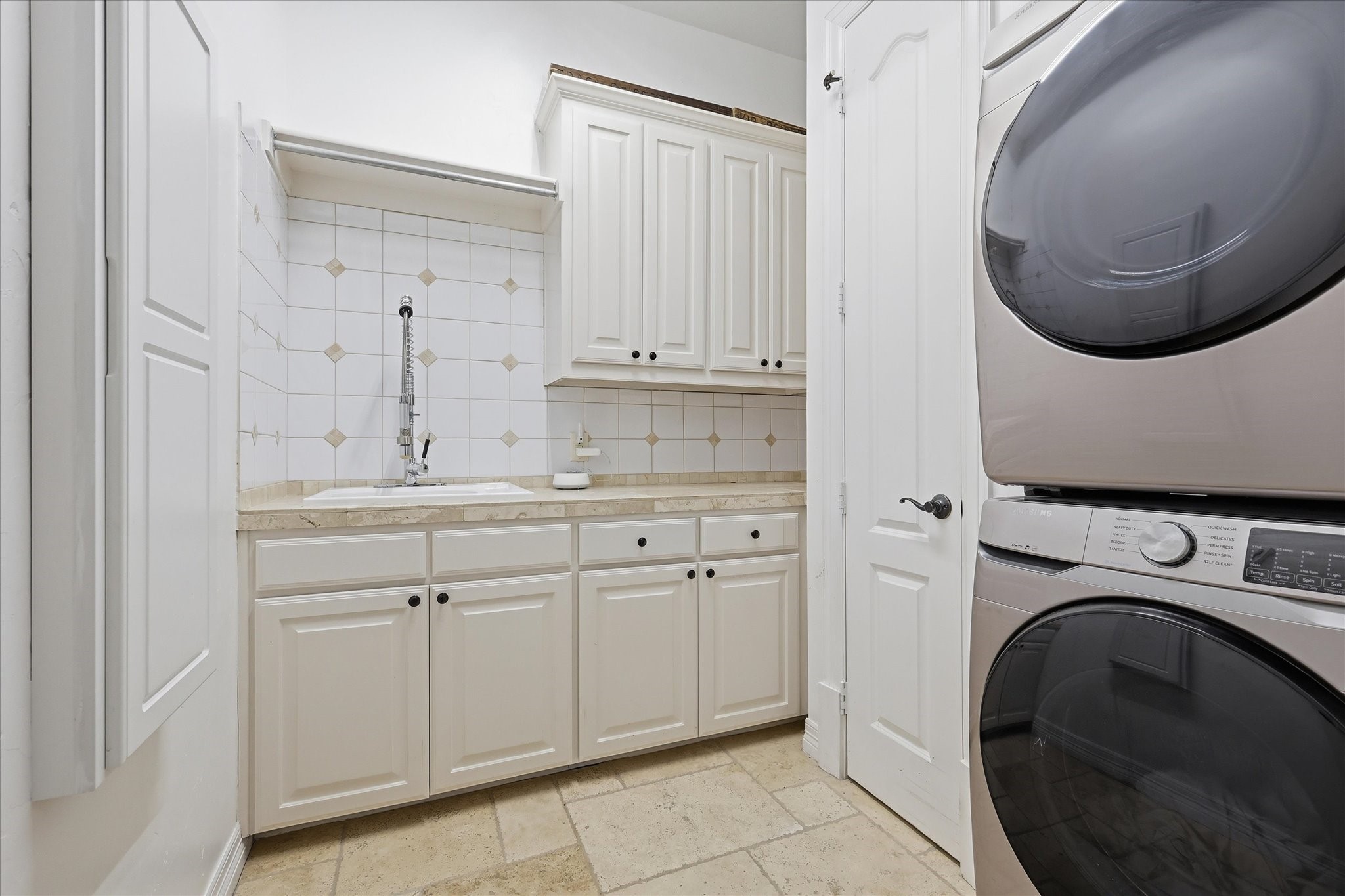 4579 Princess Caroline Court