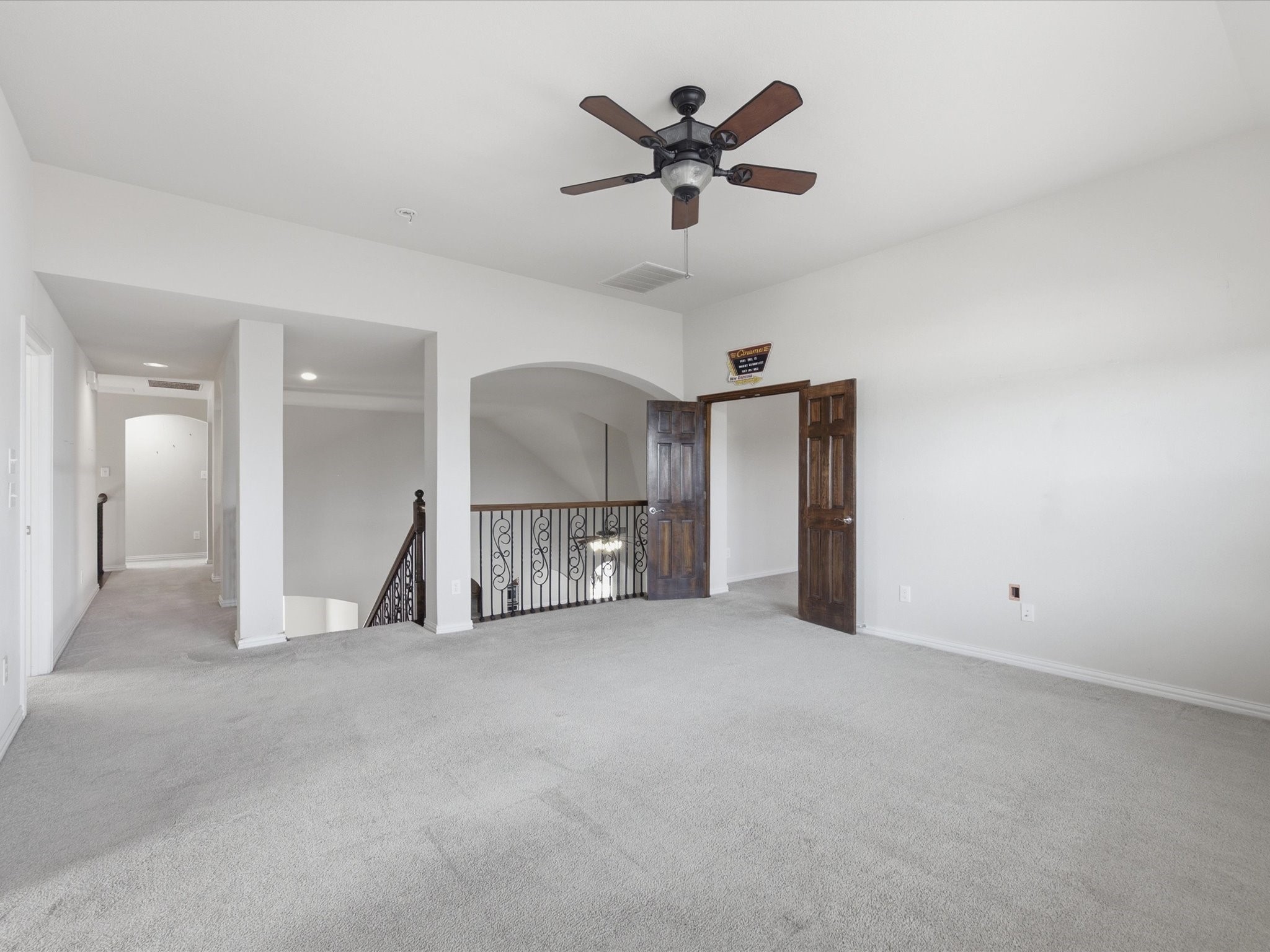 906 Hidden Lakes Drive
