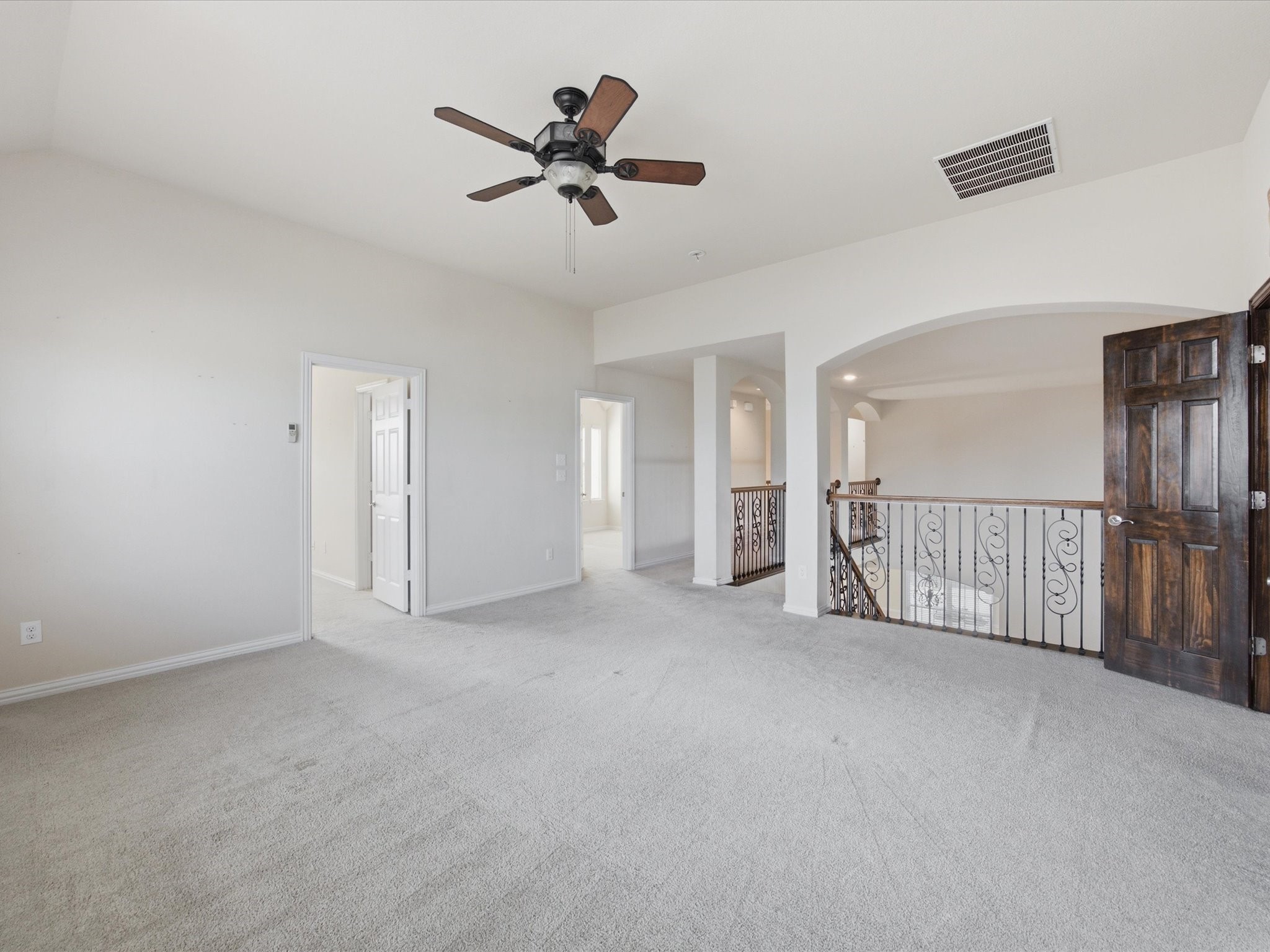 906 Hidden Lakes Drive