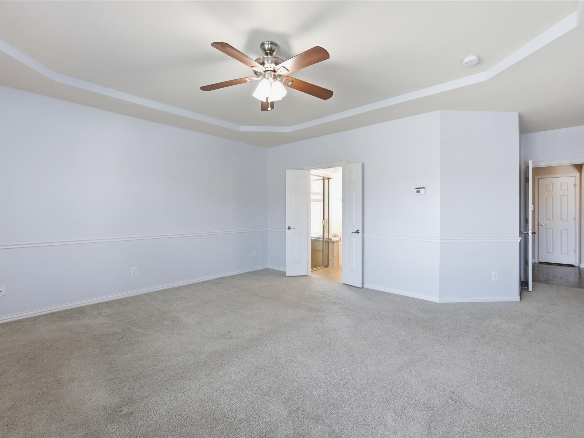 906 Hidden Lakes Drive