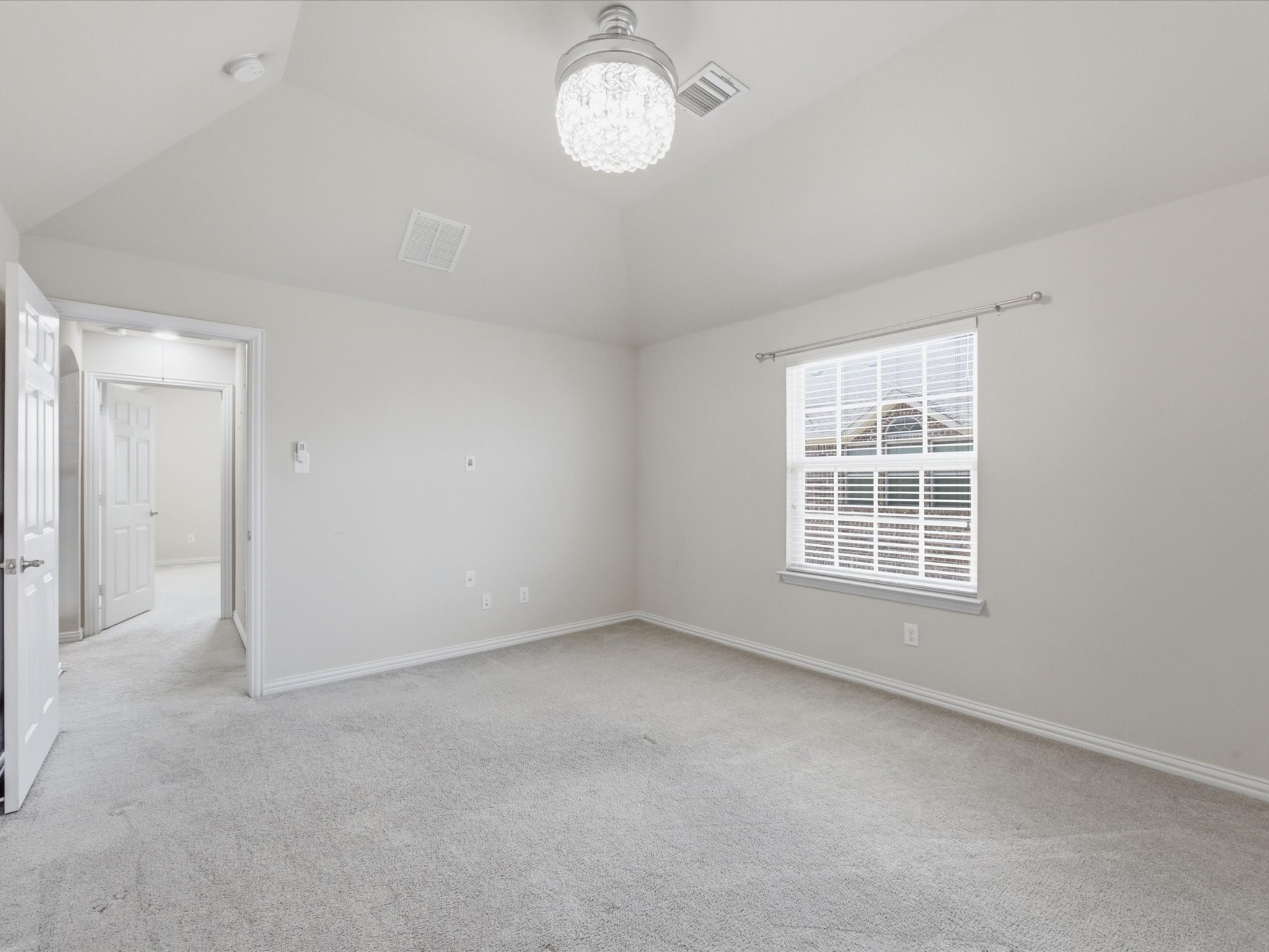 906 Hidden Lakes Drive