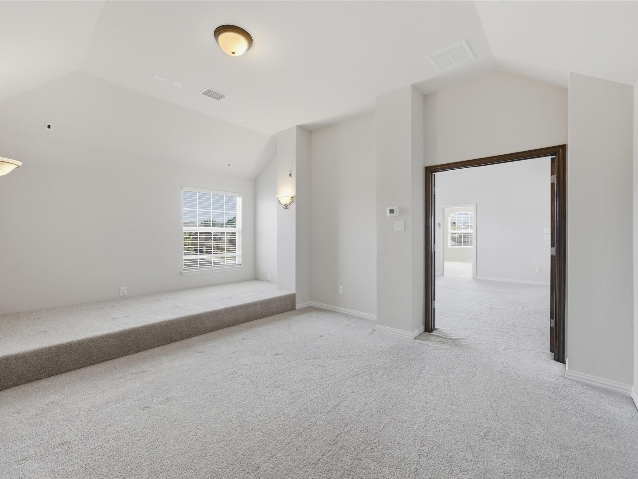 906 Hidden Lakes Drive