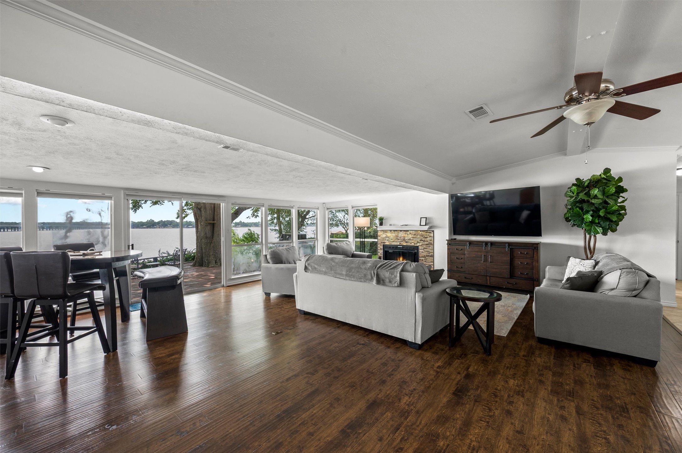 211 Lake Front Drive