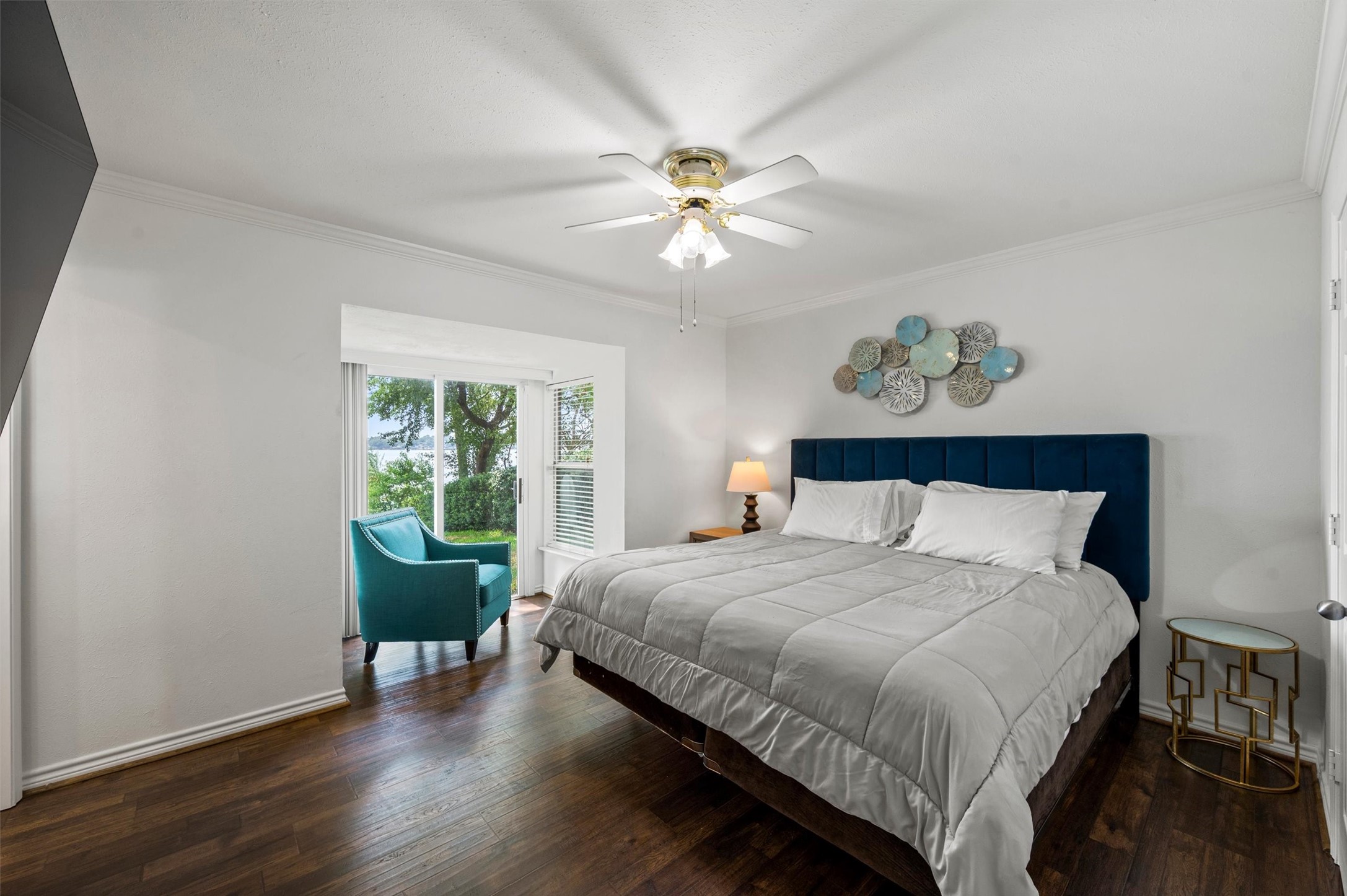 211 Lake Front Drive