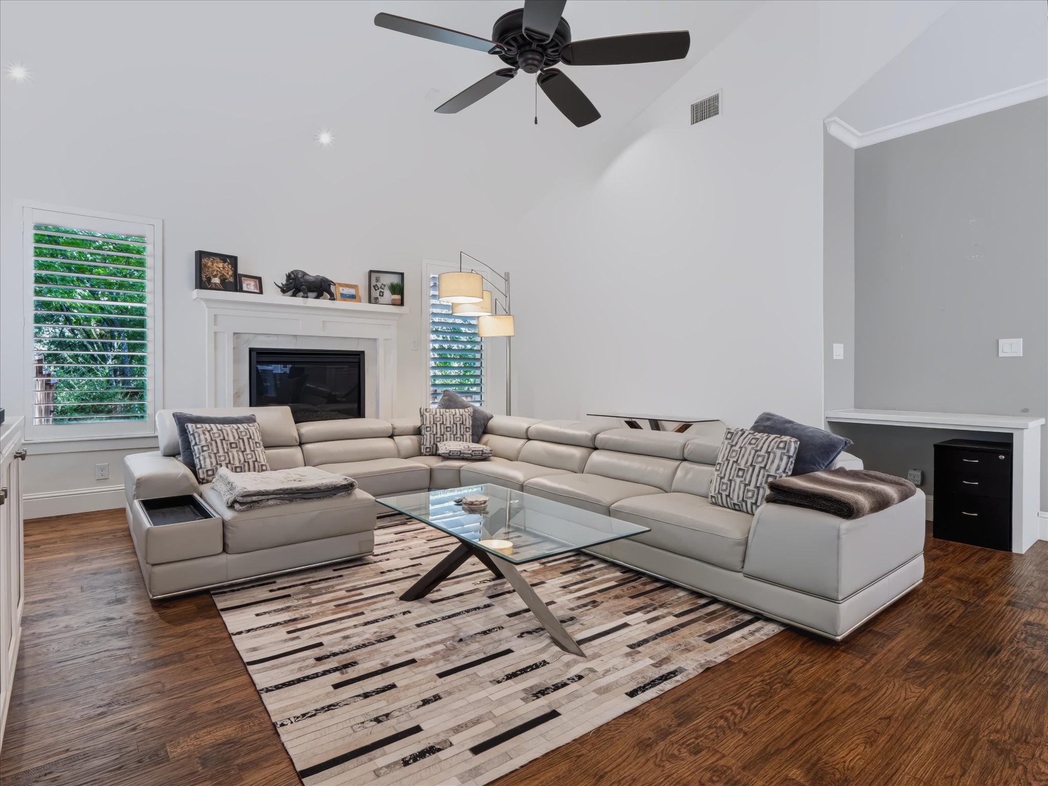 6532 Shoreline Drive