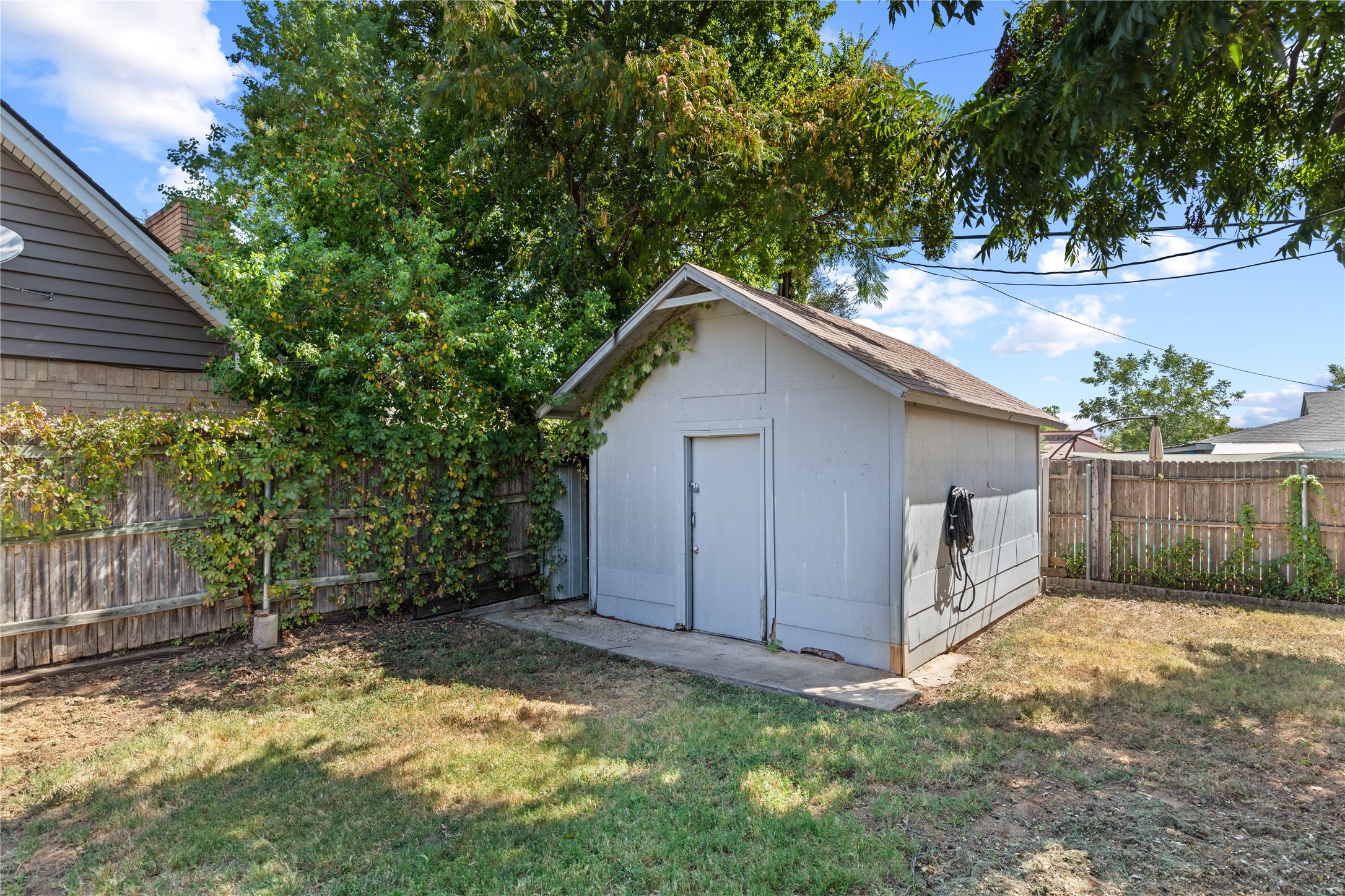 213 Wilshire Drive