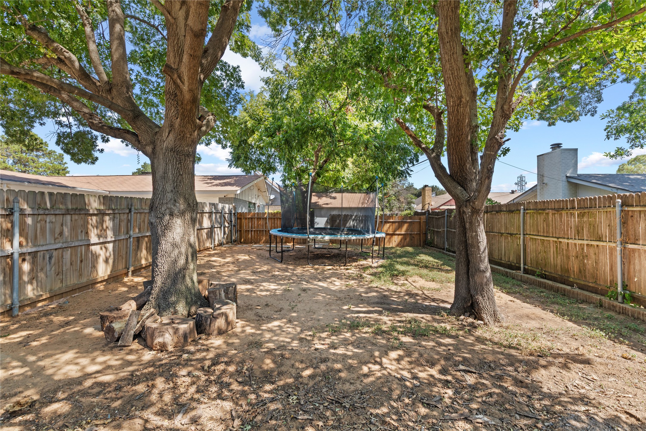 213 Wilshire Drive
