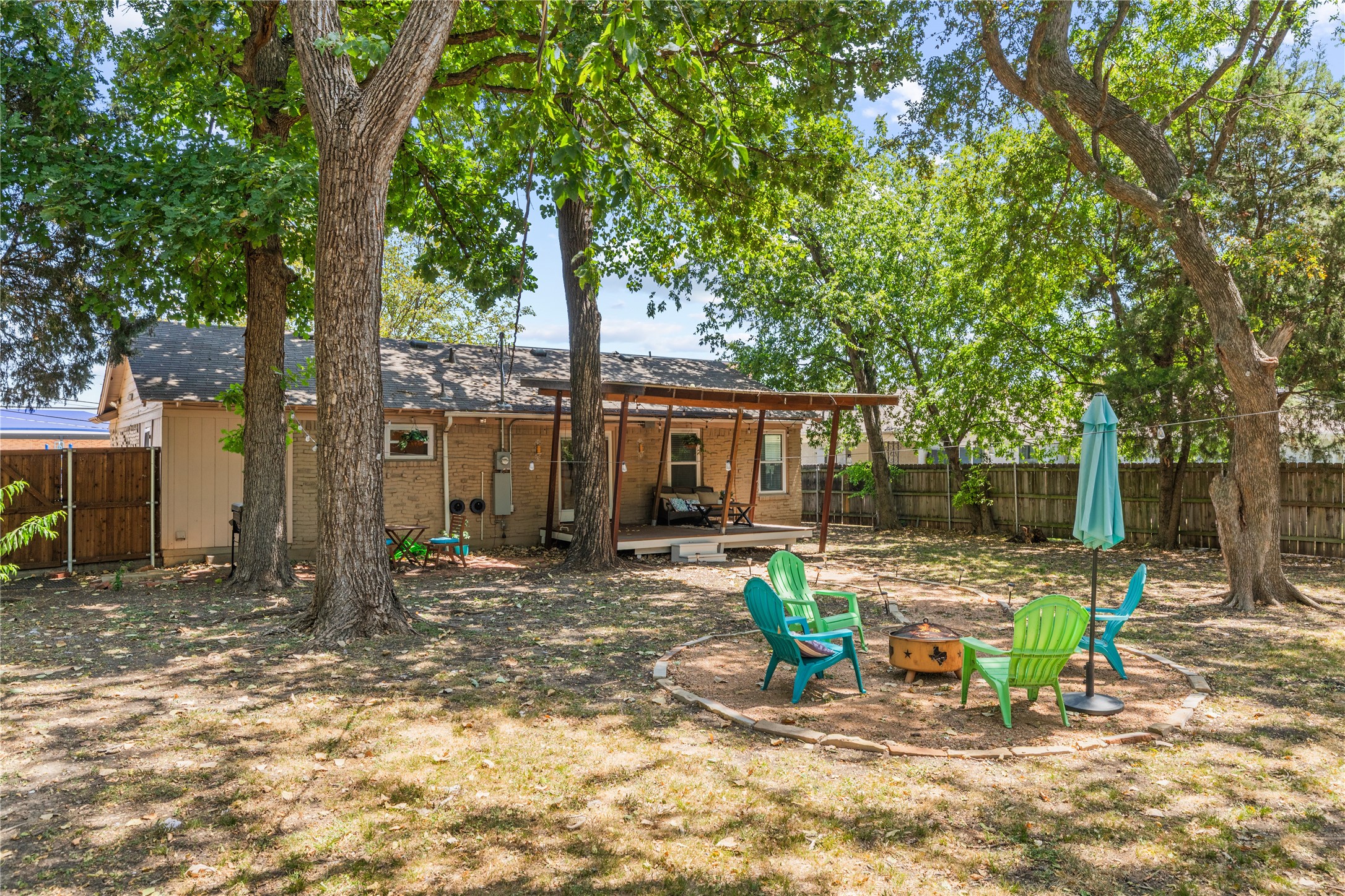 649 Peavy Road
