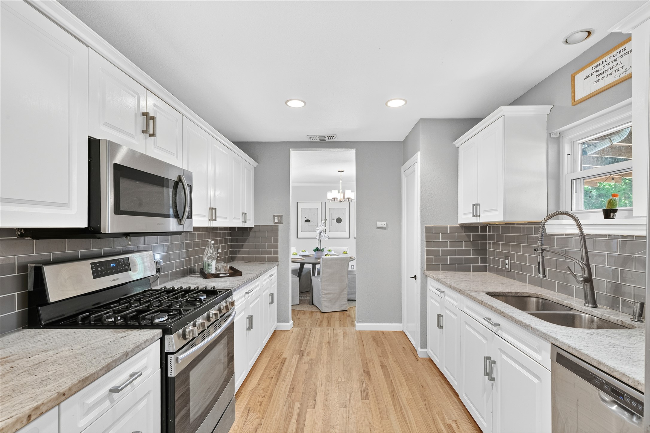 649 Peavy Road