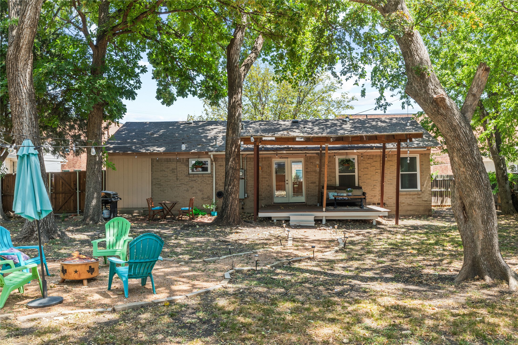 649 Peavy Road