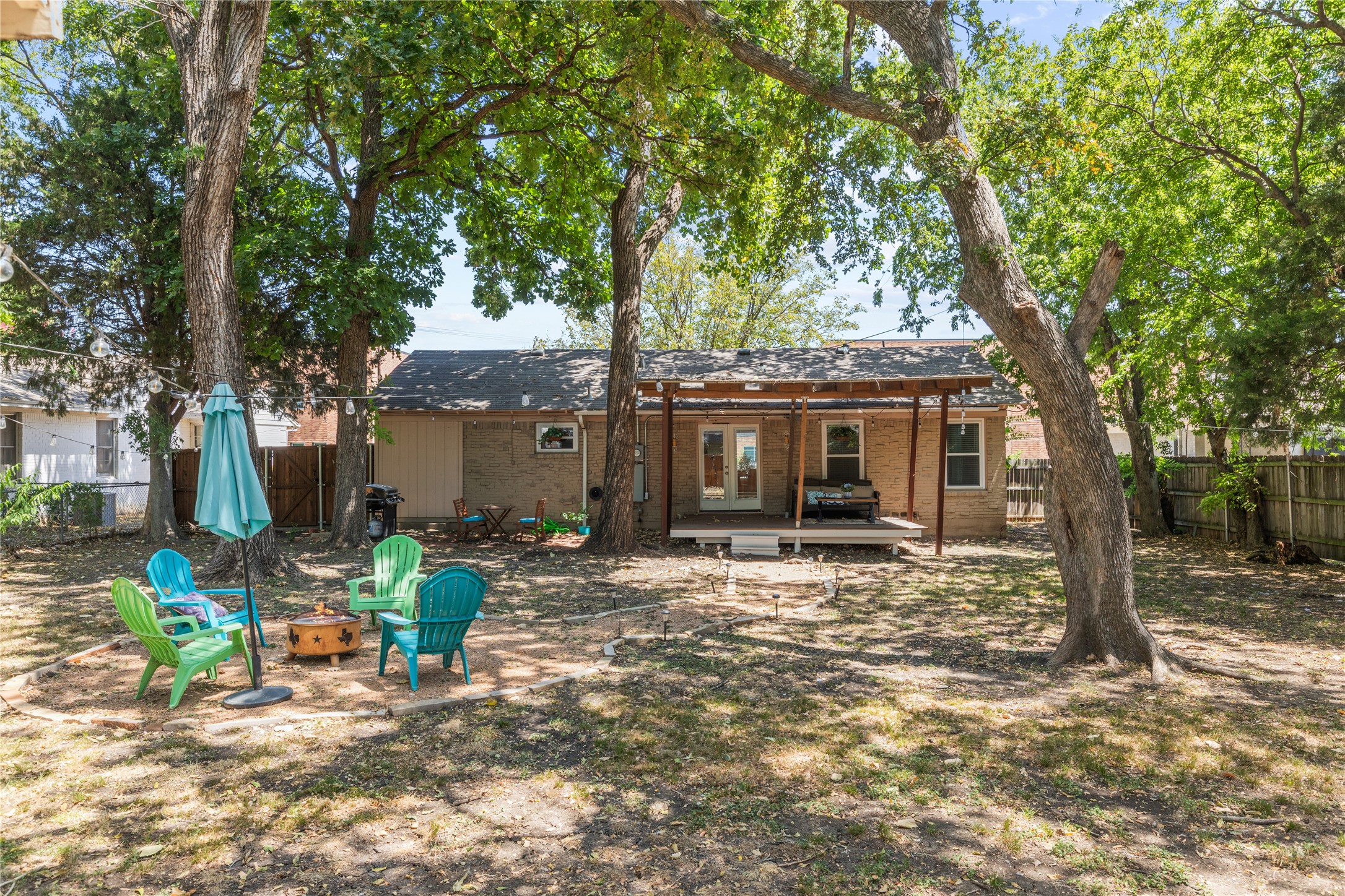 649 Peavy Road