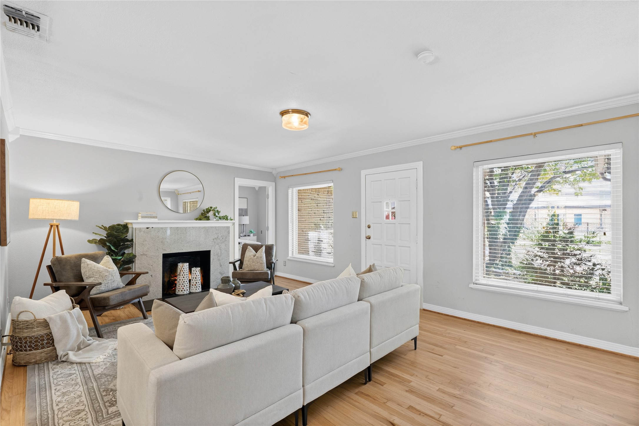 649 Peavy Road