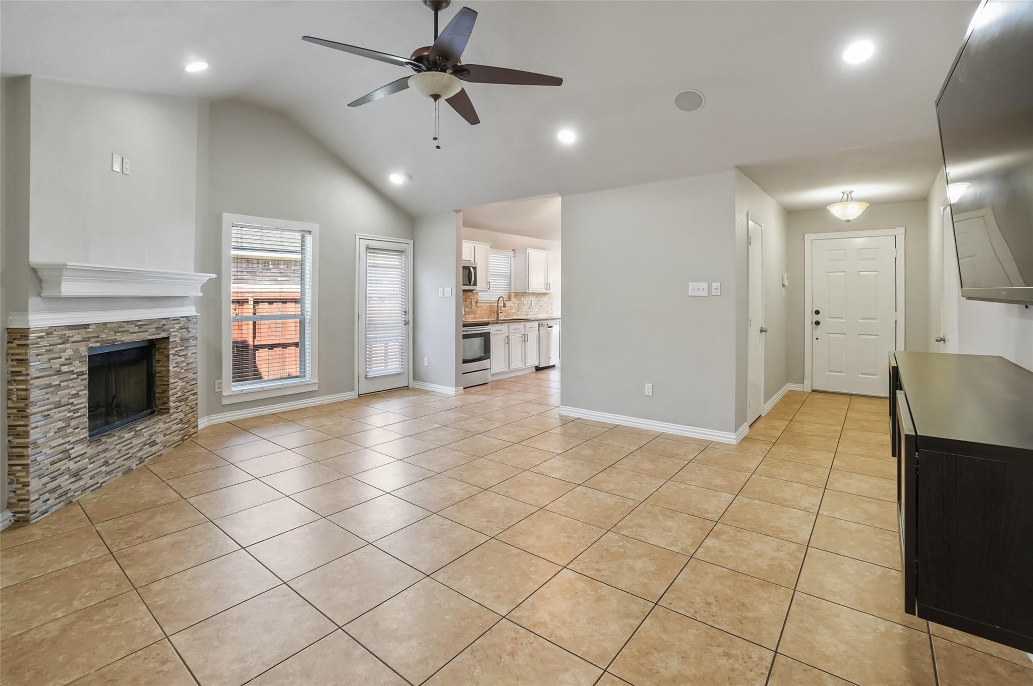 2627 Carmen Drive