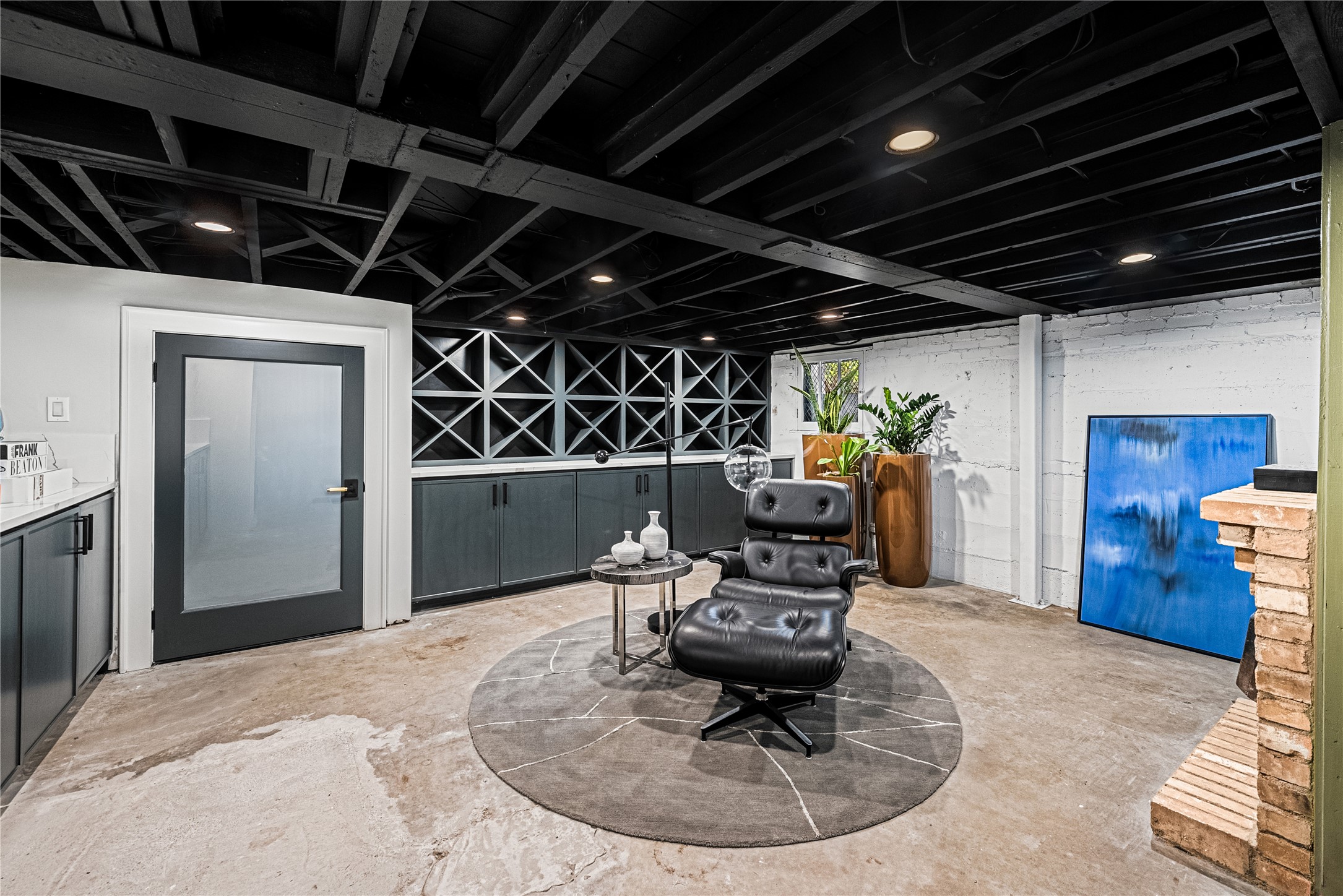 2127 Pembroke Drive
