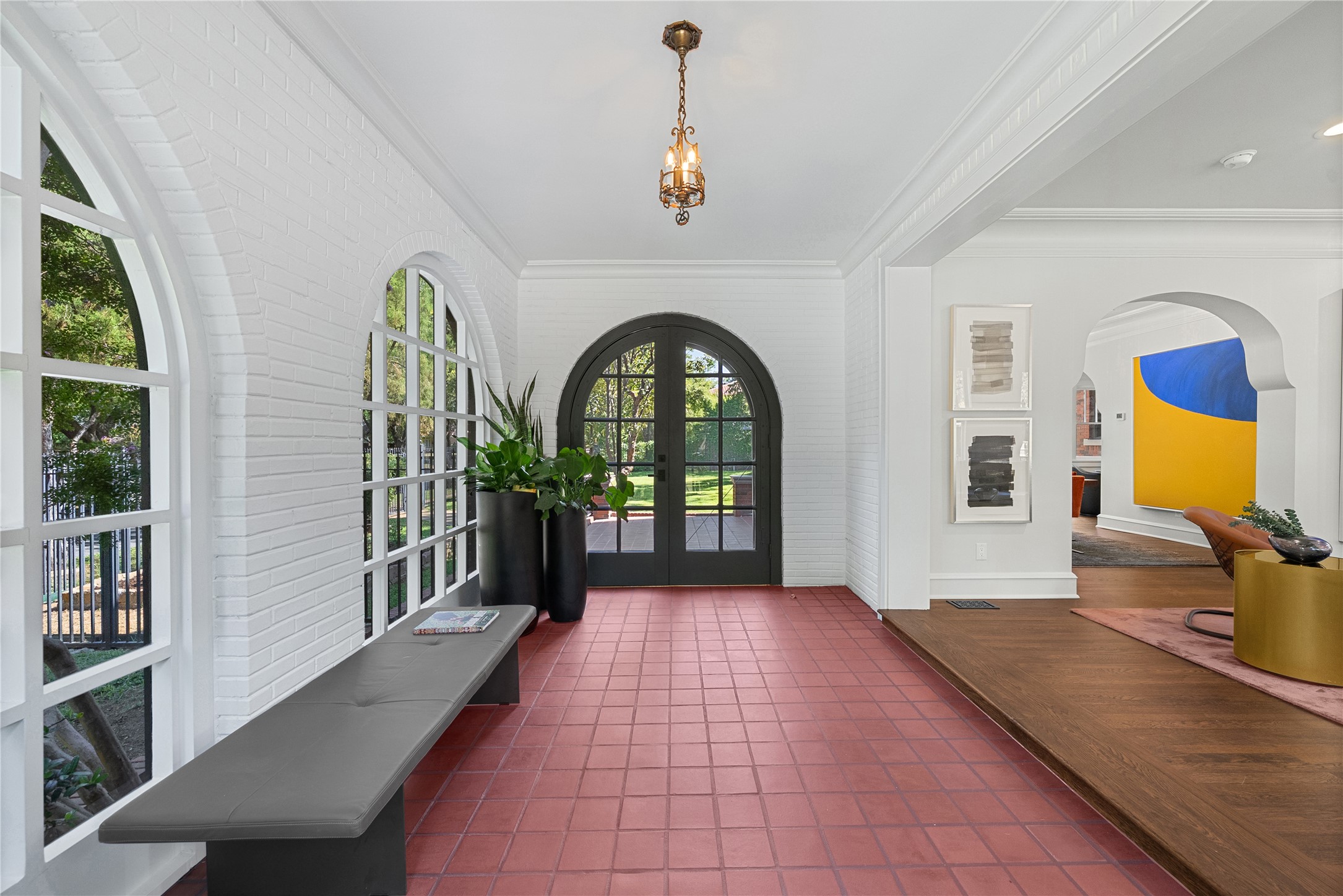2127 Pembroke Drive