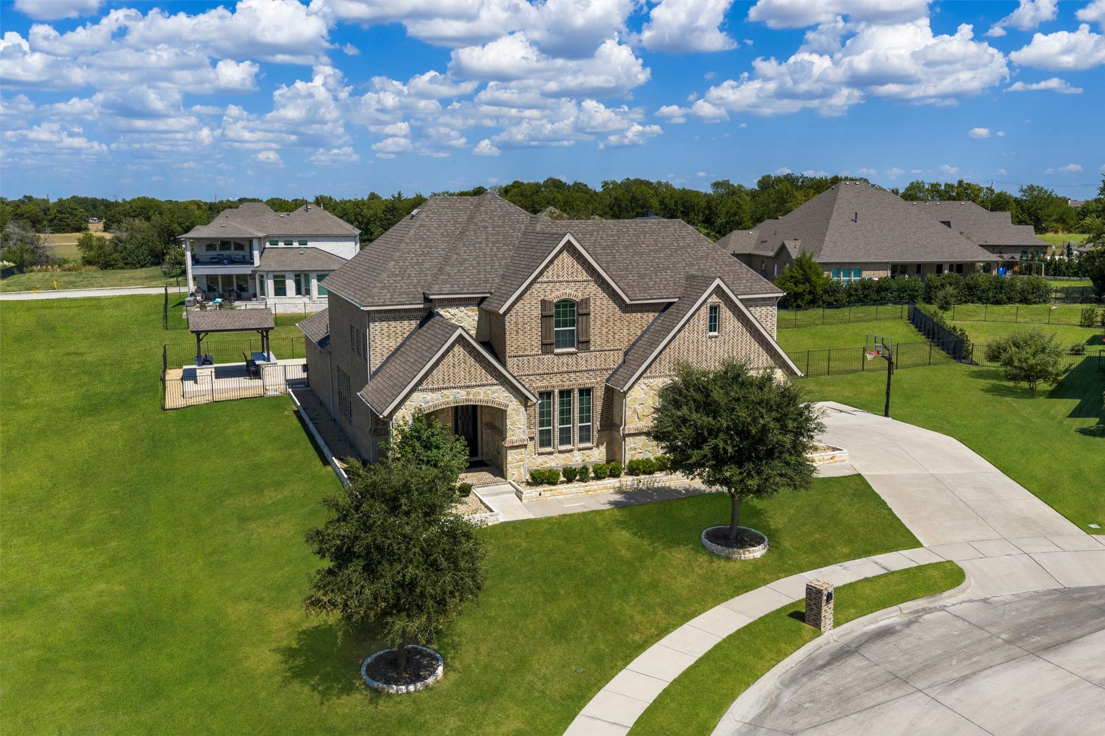 2427 Debracie Court