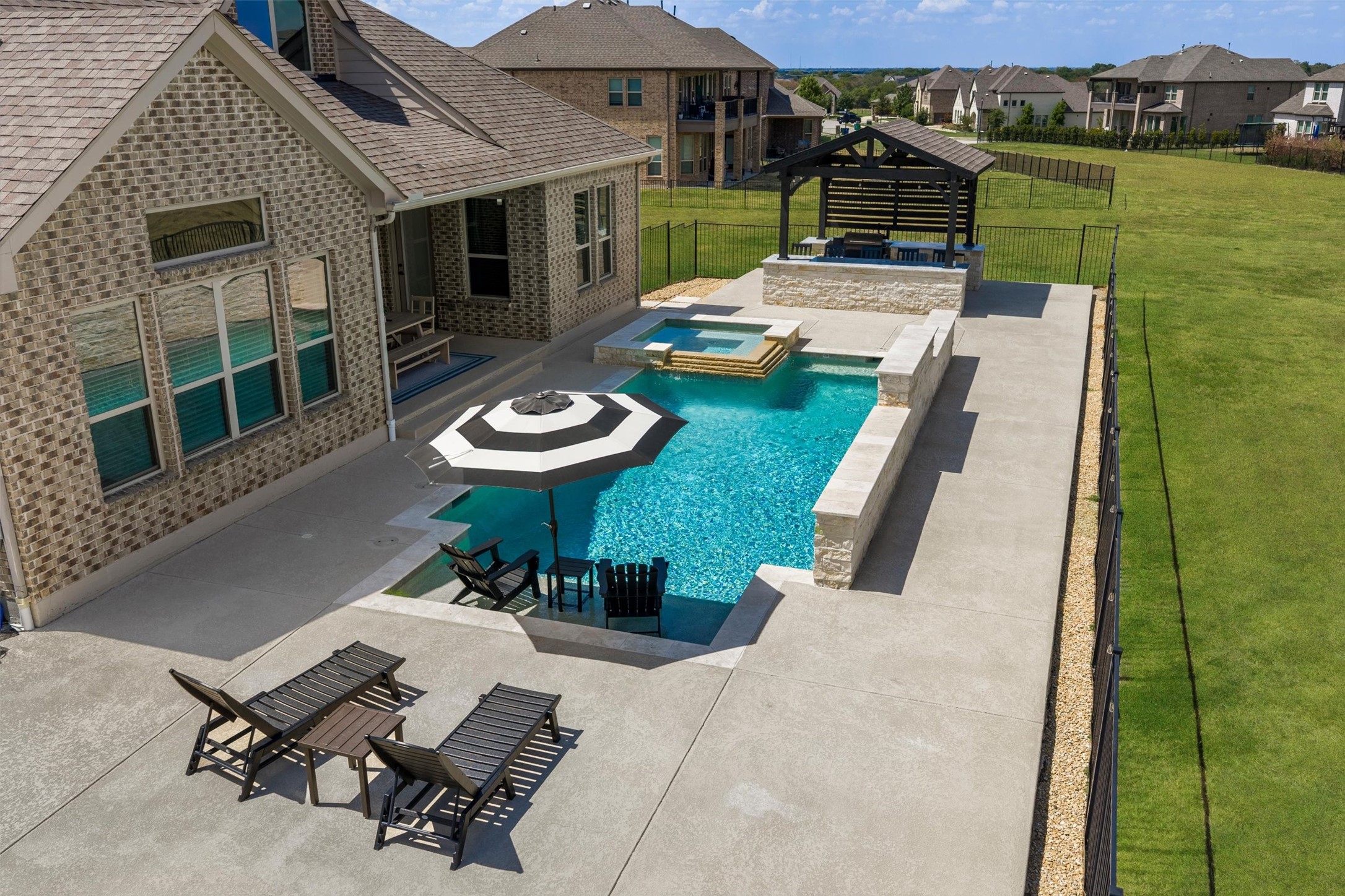 2427 Debracie Court