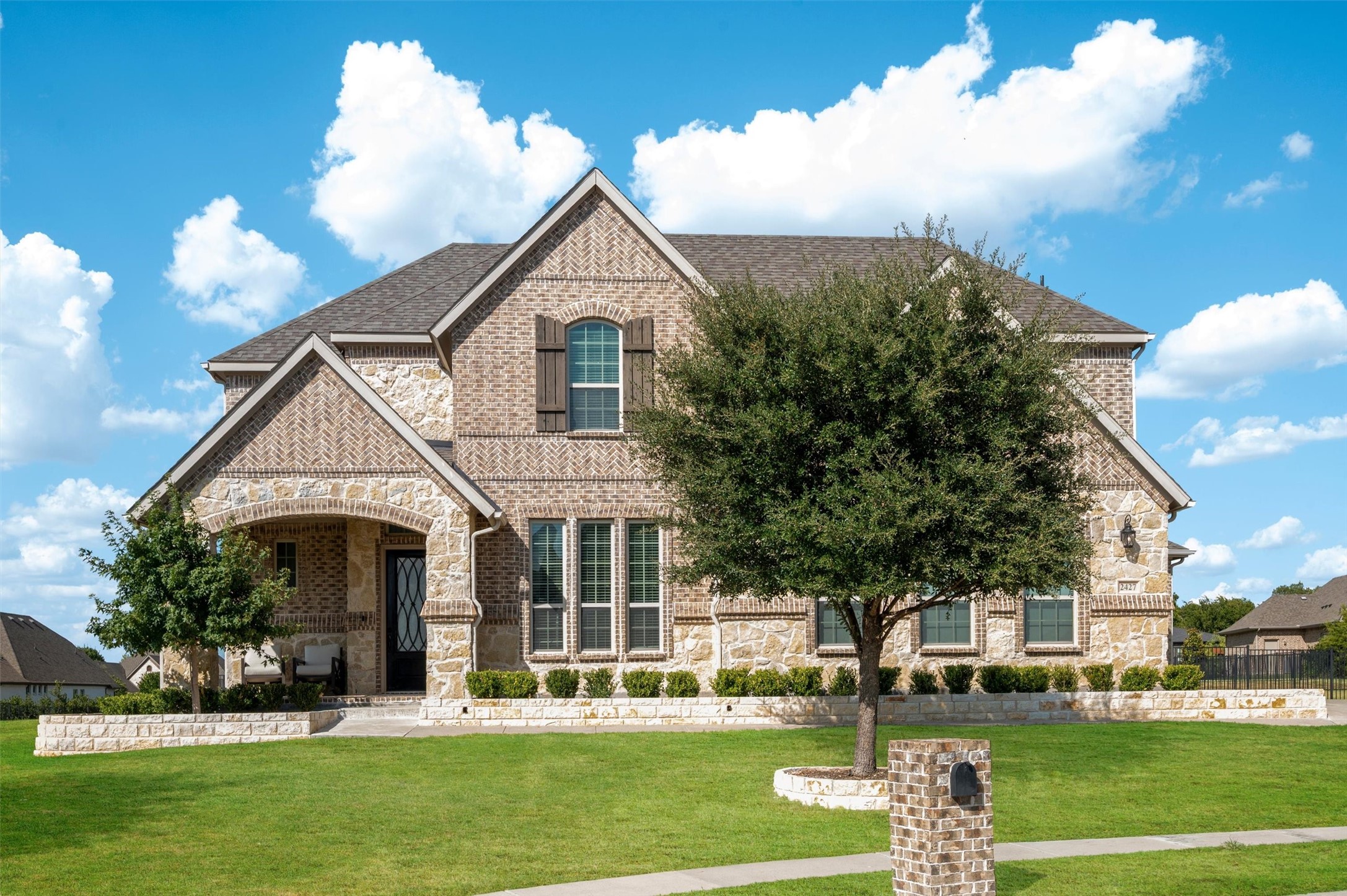 2427 Debracie Court