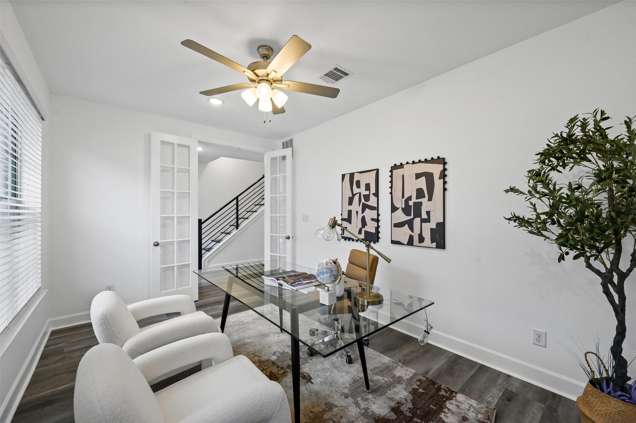 1047 Manacor Lane