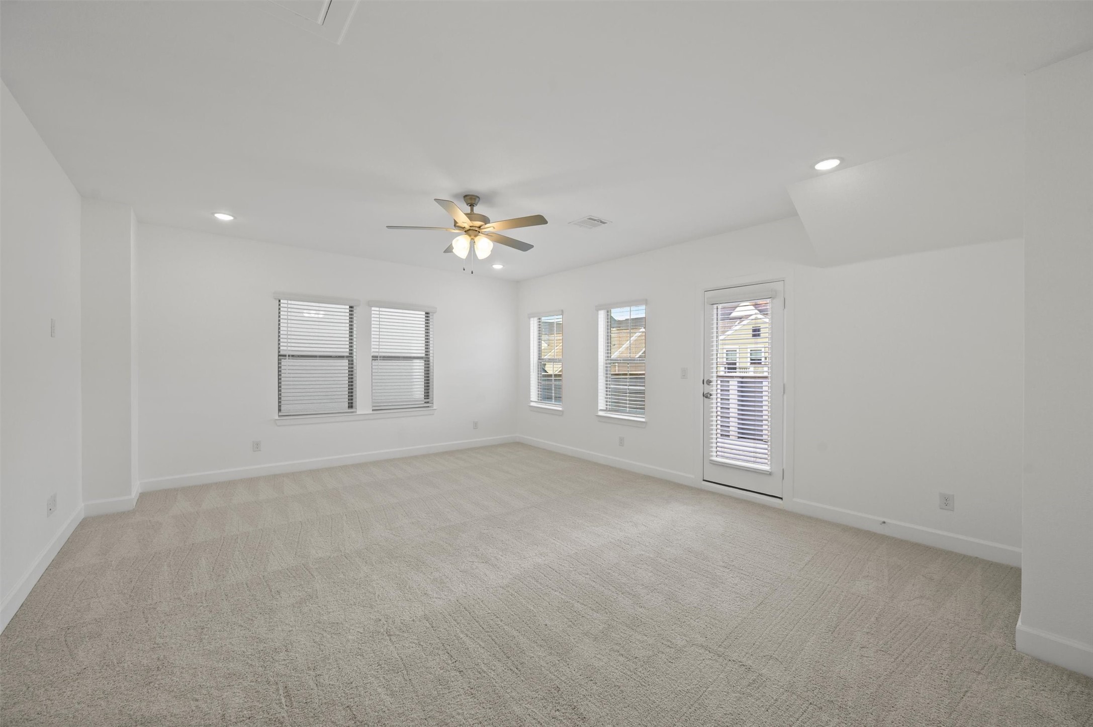 1047 Manacor Lane