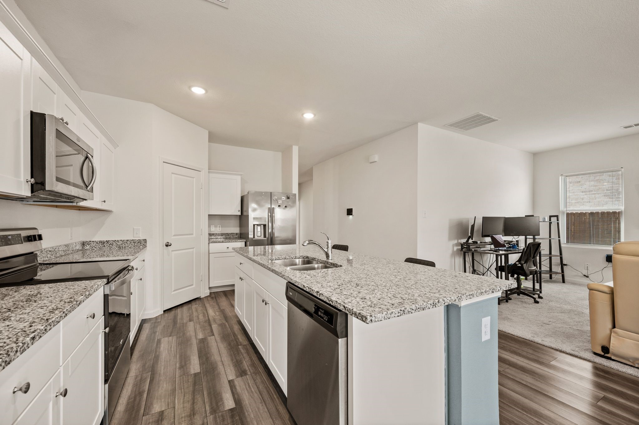 4724 Swan Neck Drive