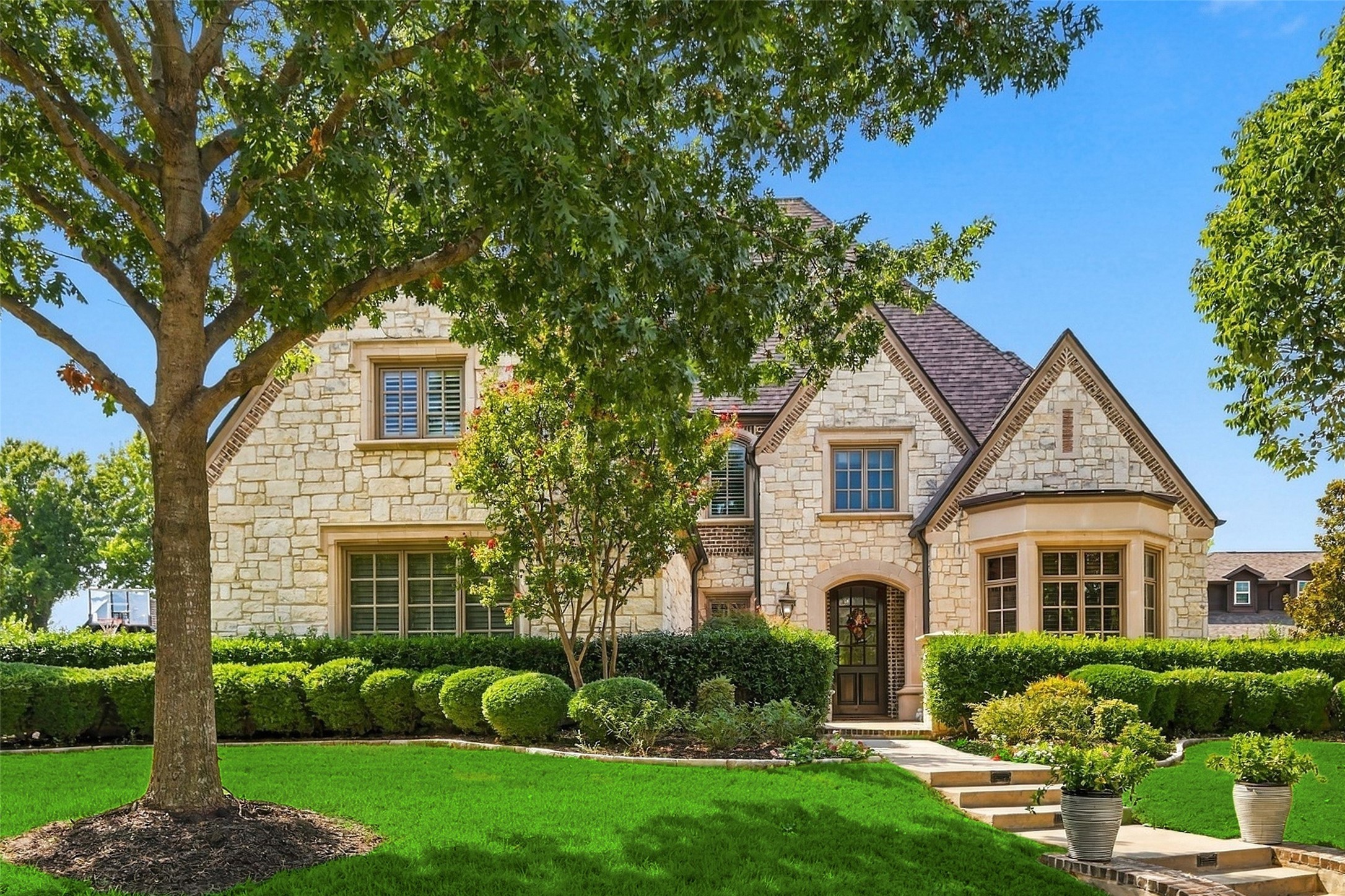 6108 Burnham Circle