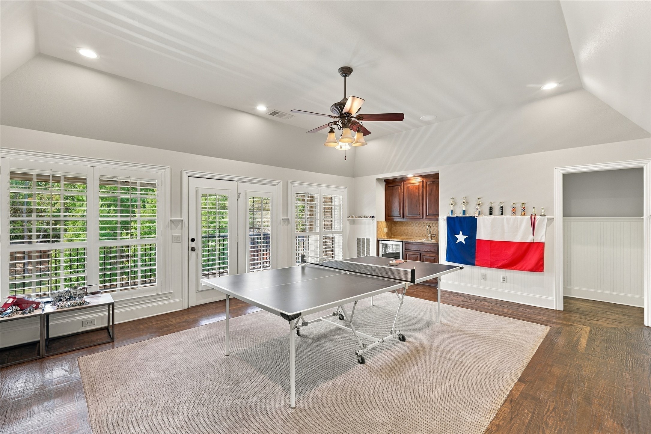 6108 Burnham Circle