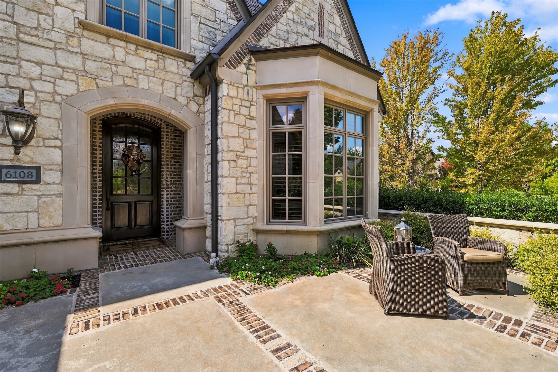 6108 Burnham Circle