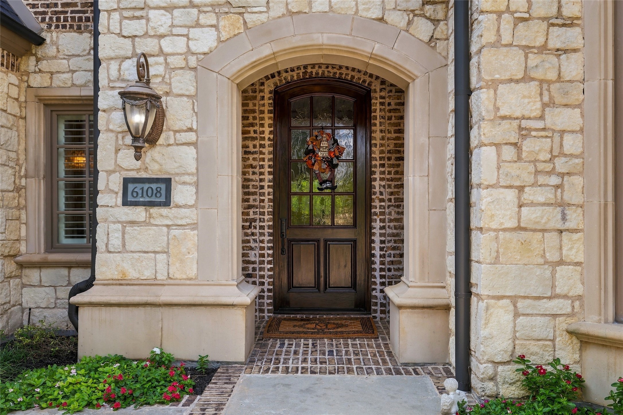 6108 Burnham Circle