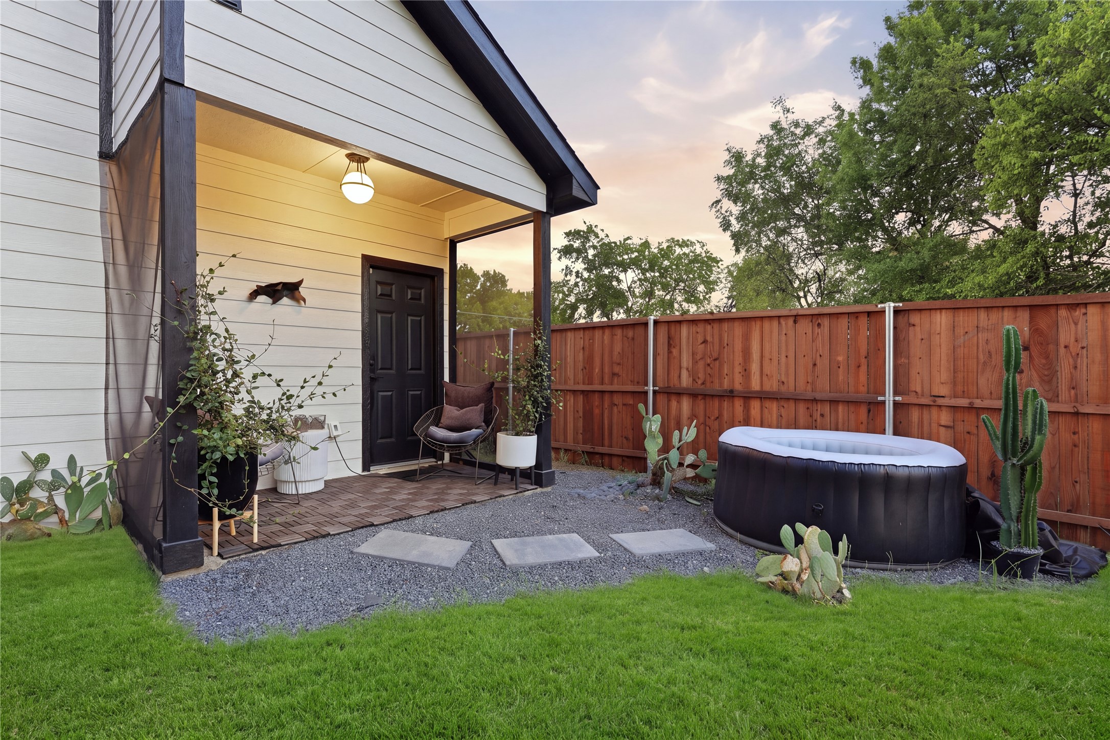 1103 Pemberton Hill Road