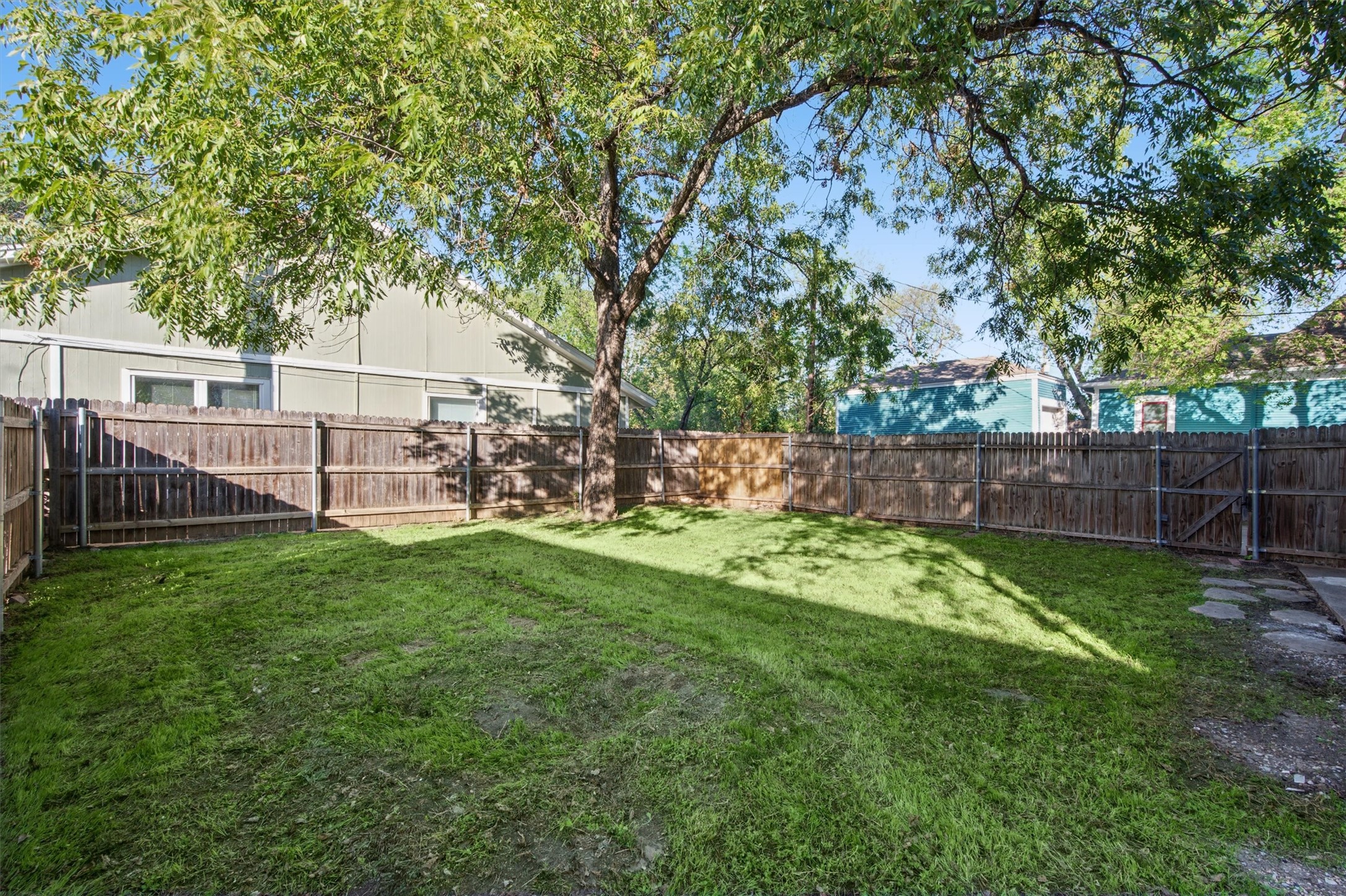 814 W Richmond Avenue