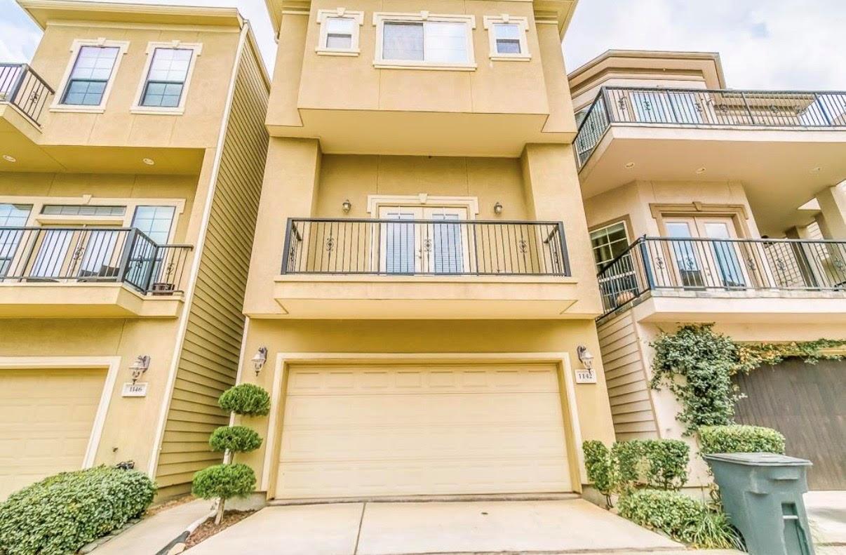1142 Hempstead Villa Lane