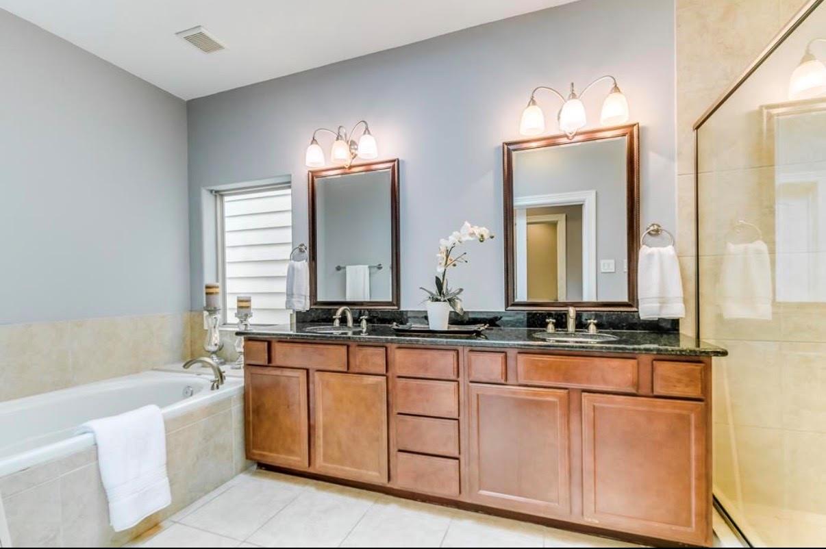 1142 Hempstead Villa Lane