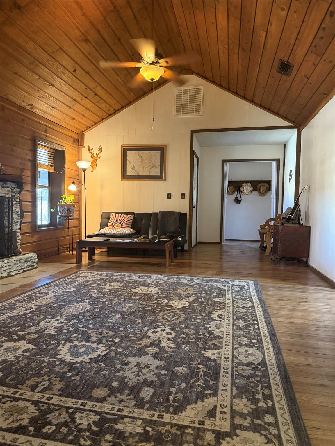 19519 County Road 377
