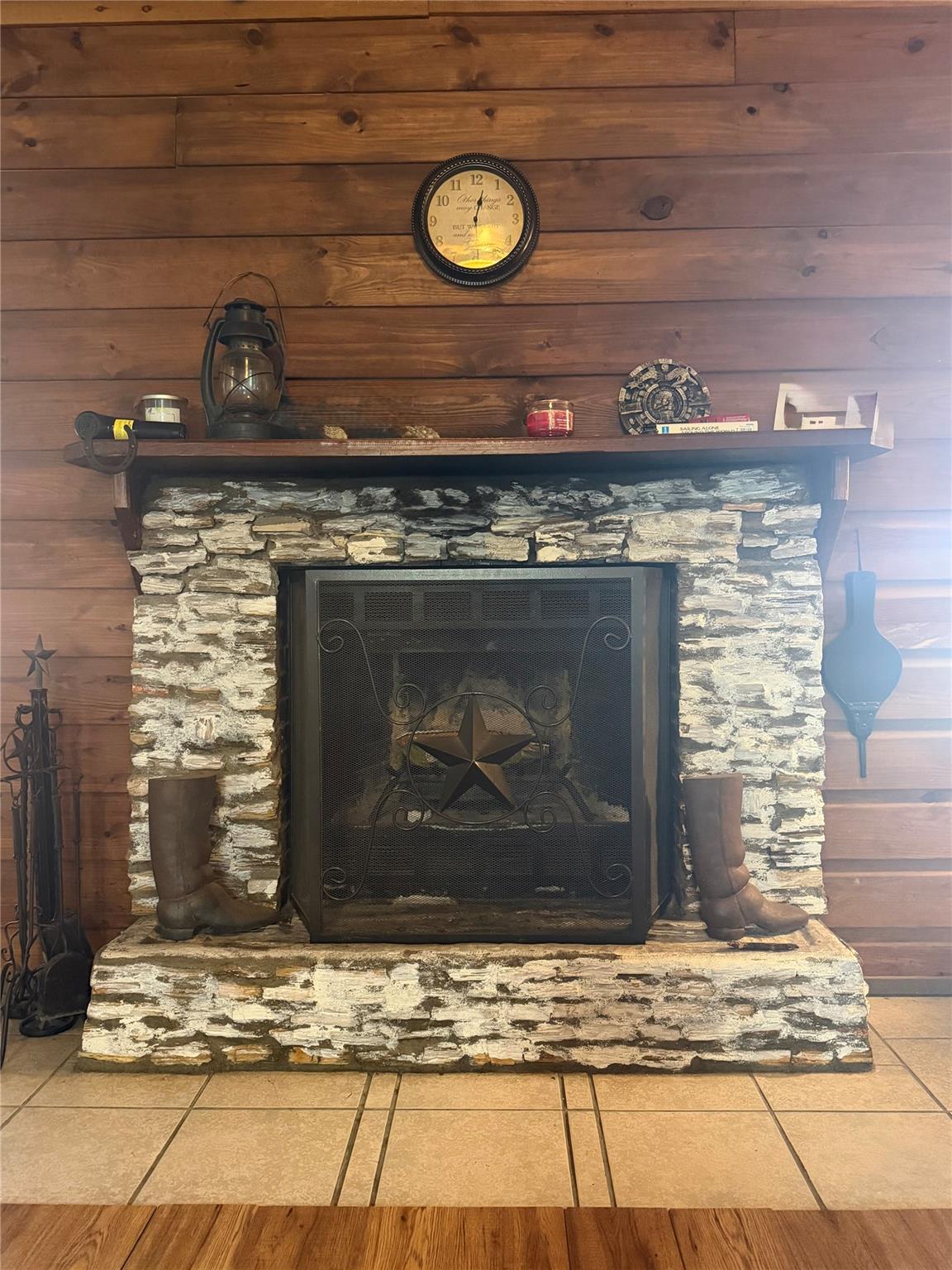19519 County Road 377